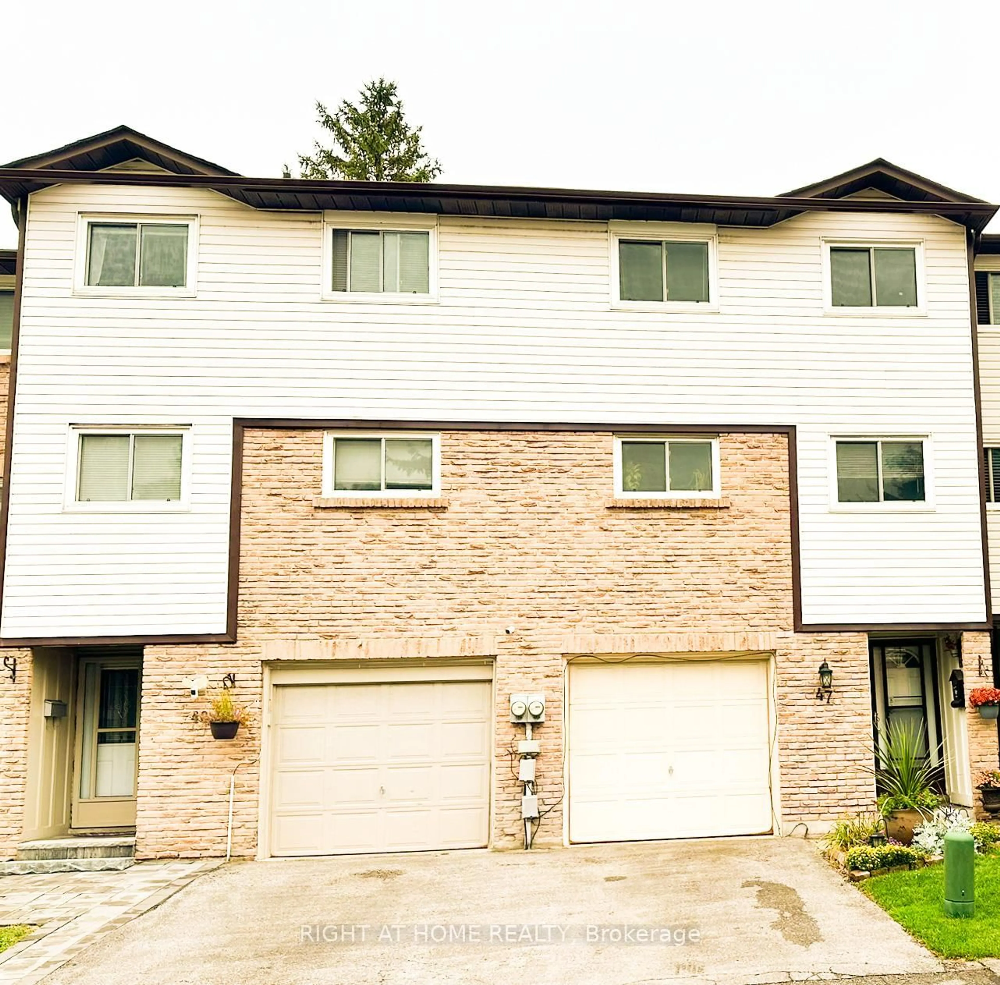 Unknown for 1330 Trowbridge Dr #47, Oshawa Ontario L1G 7L1