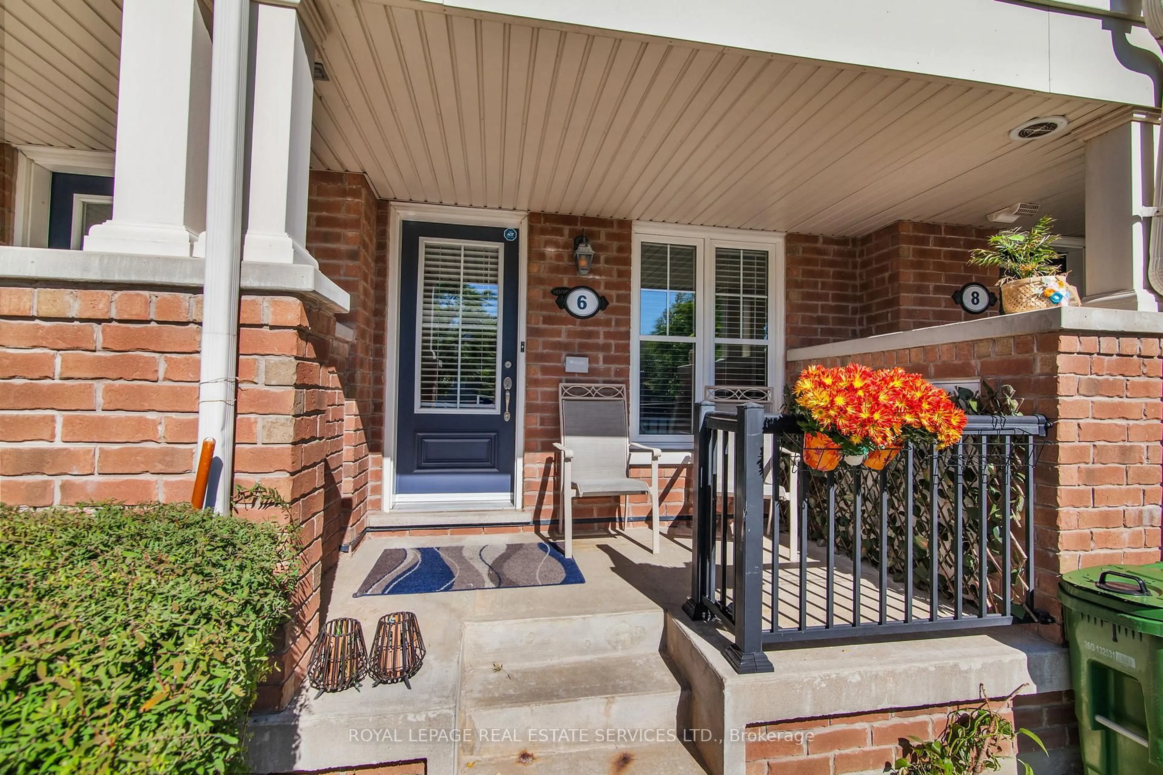 Indoor entryway for 6 Tranter Tr, Toronto Ontario M1L 0G6