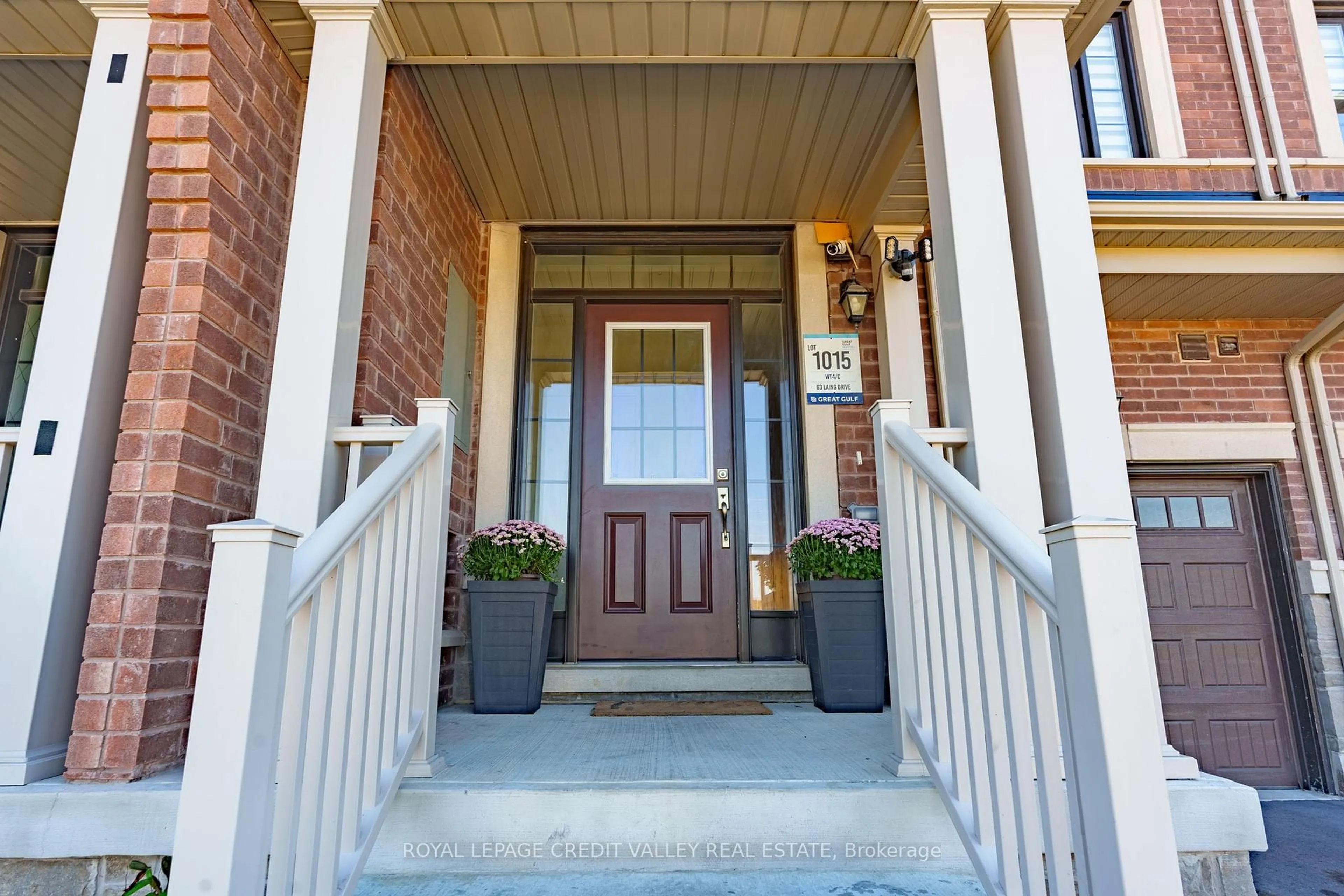 Indoor entryway for 63 Laing Dr, Whitby Ontario L1P 0N6