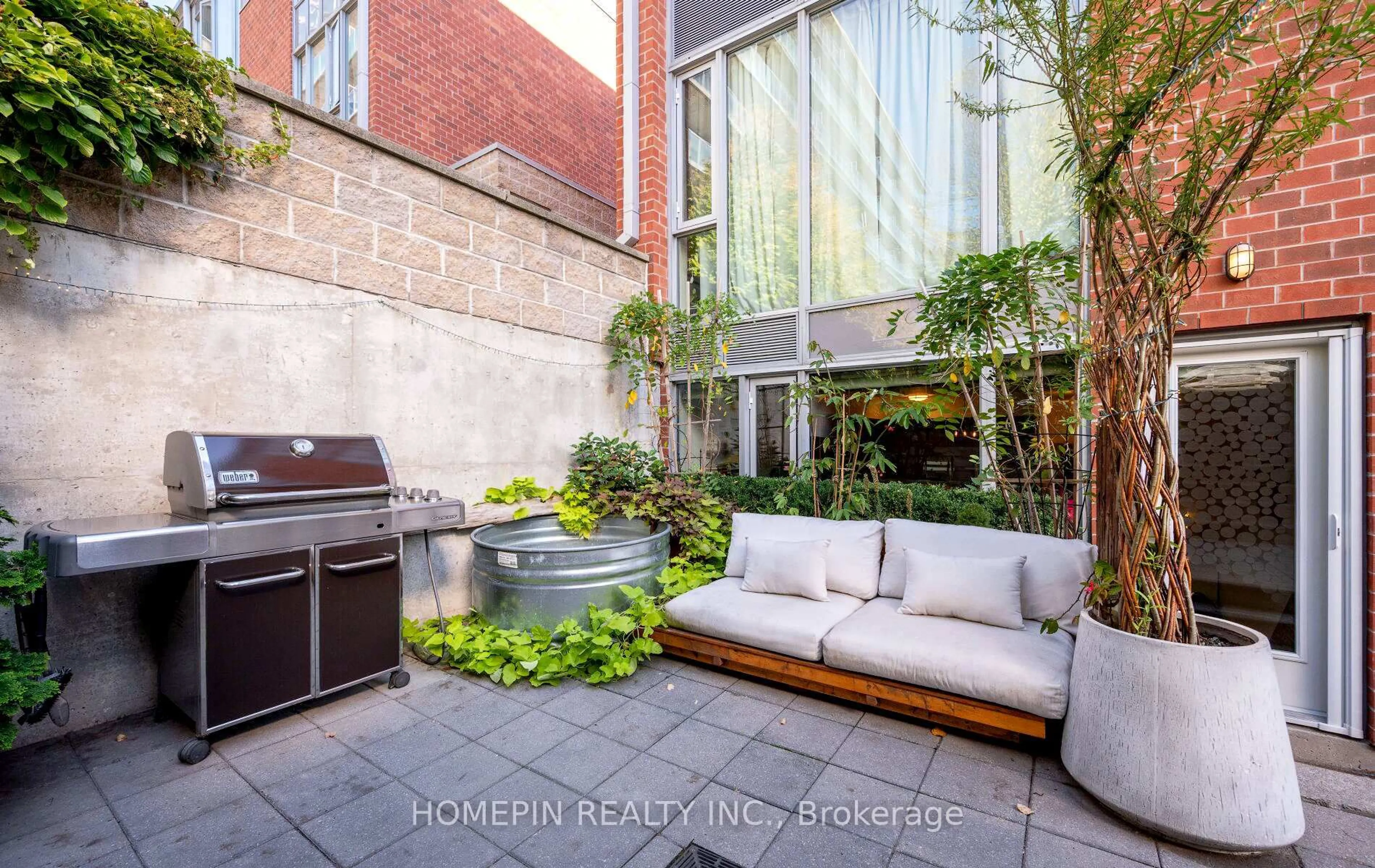 Patio, street for 38 Boston Ave #4, Toronto Ontario M4M 2T9
