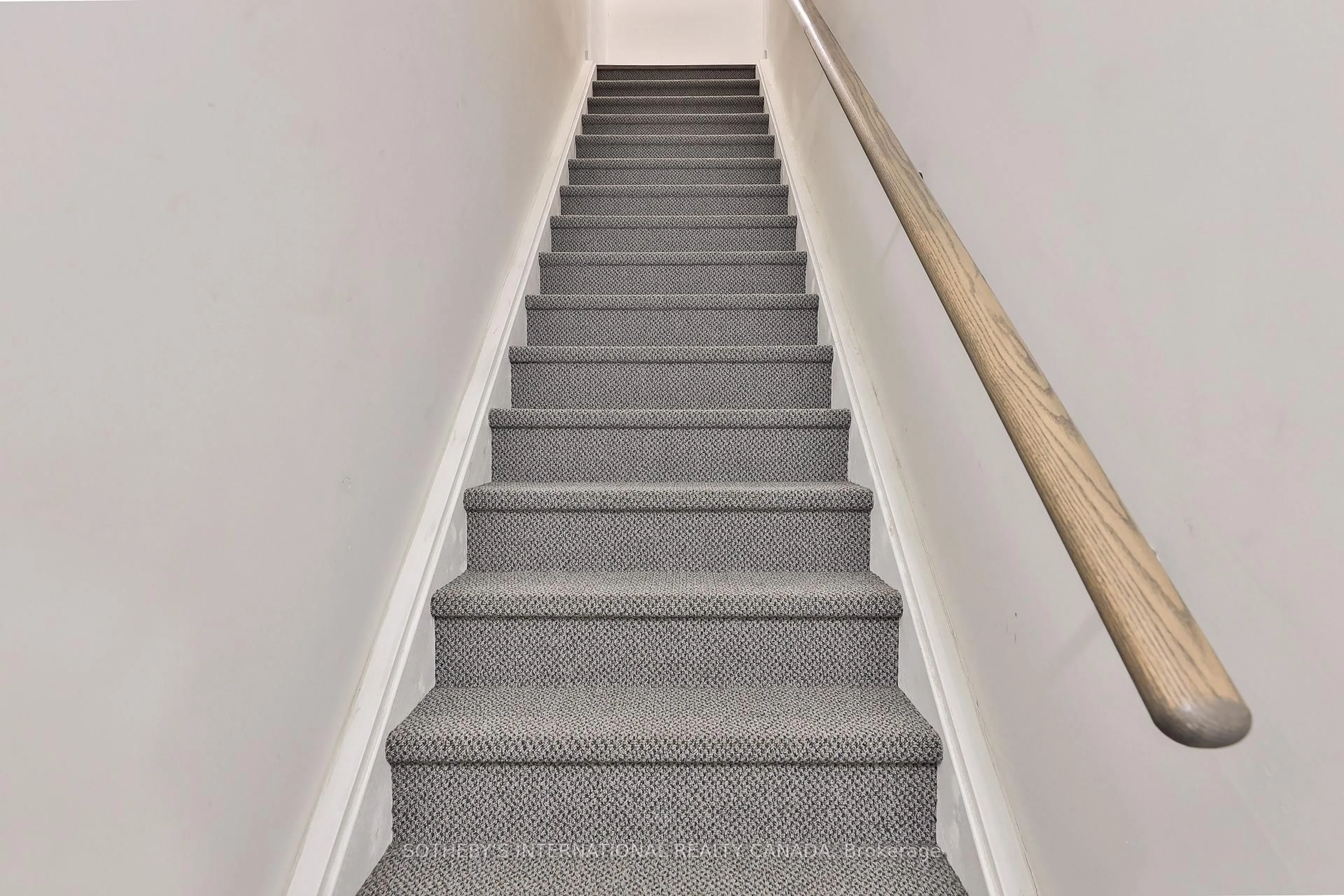 Stairs for 1711 Pure Springs Blvd #417, Pickering Ontario L1X 0E3