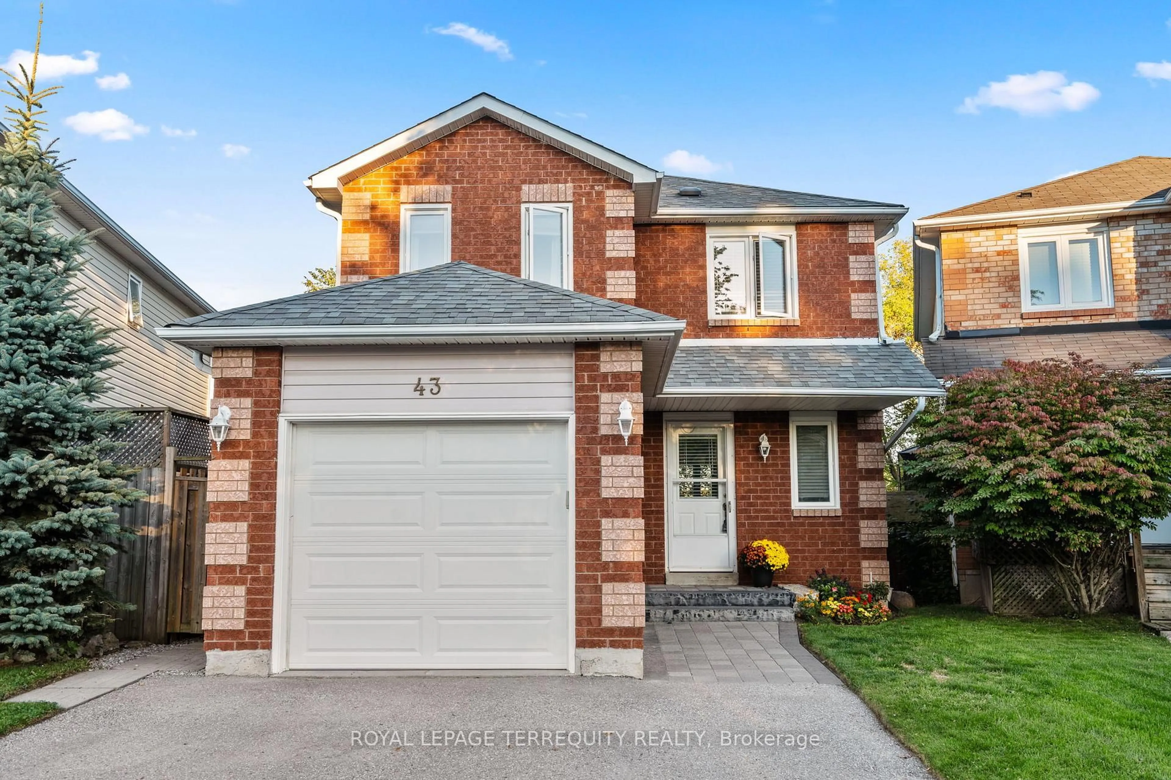 Home with brick exterior material, street for 43 Champine Sq, Clarington Ontario L1C 4W1
