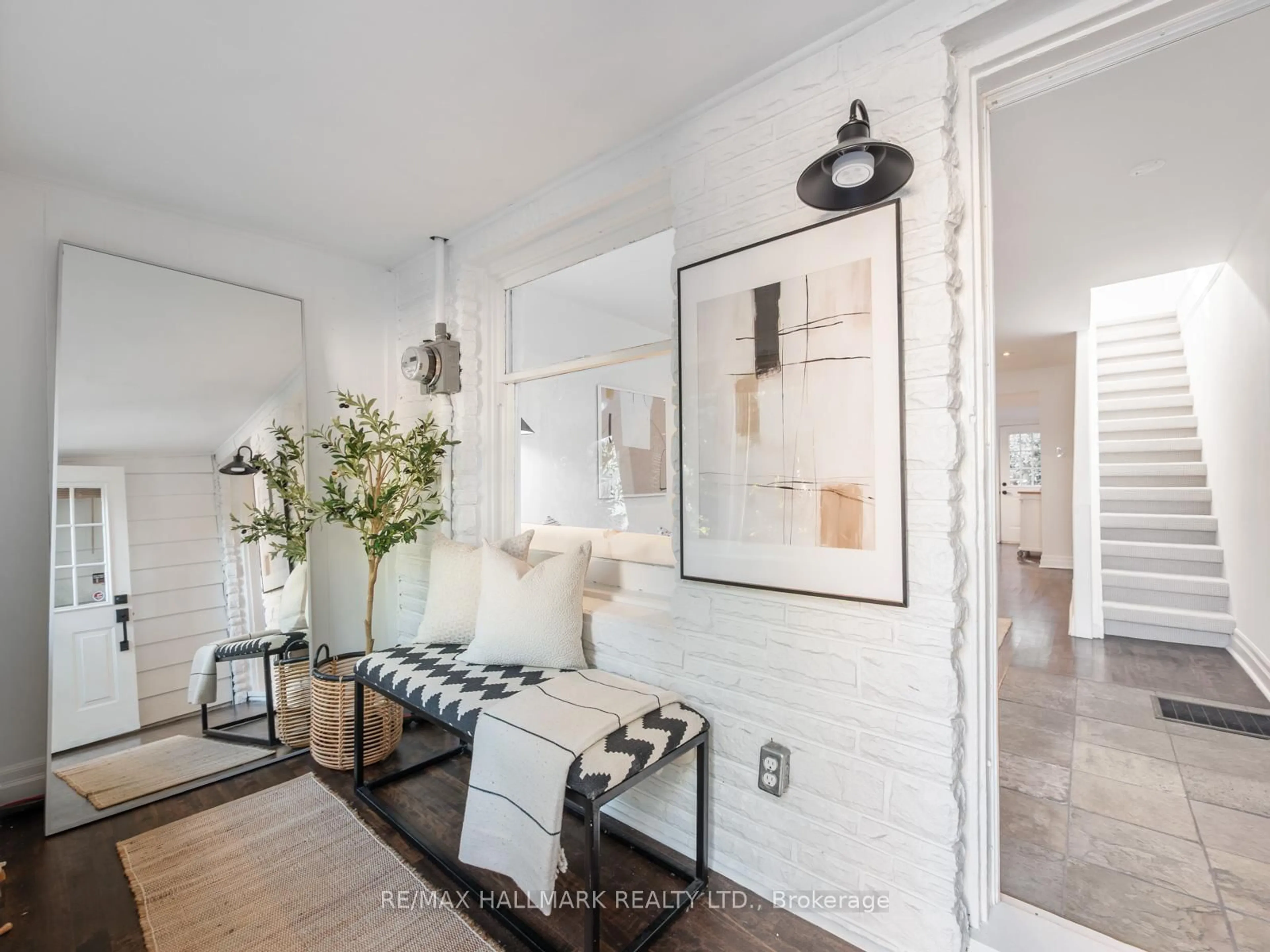 Indoor entryway for 78 Seymour Ave, Toronto Ontario M4J 3T5