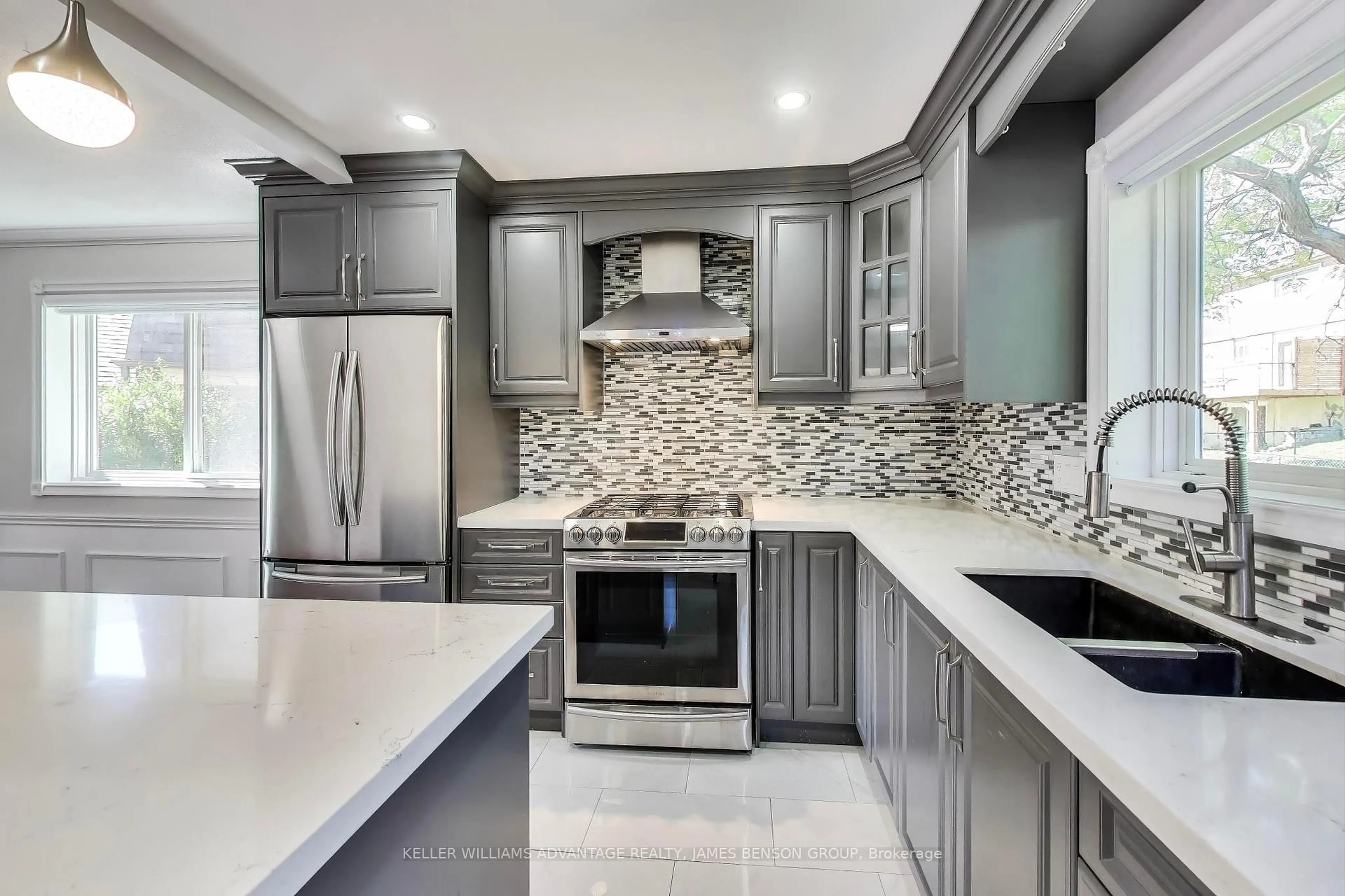 Contemporary kitchen, ceramic/tile floor for 418 Victor Crt, Pickering Ontario L1W 3J8