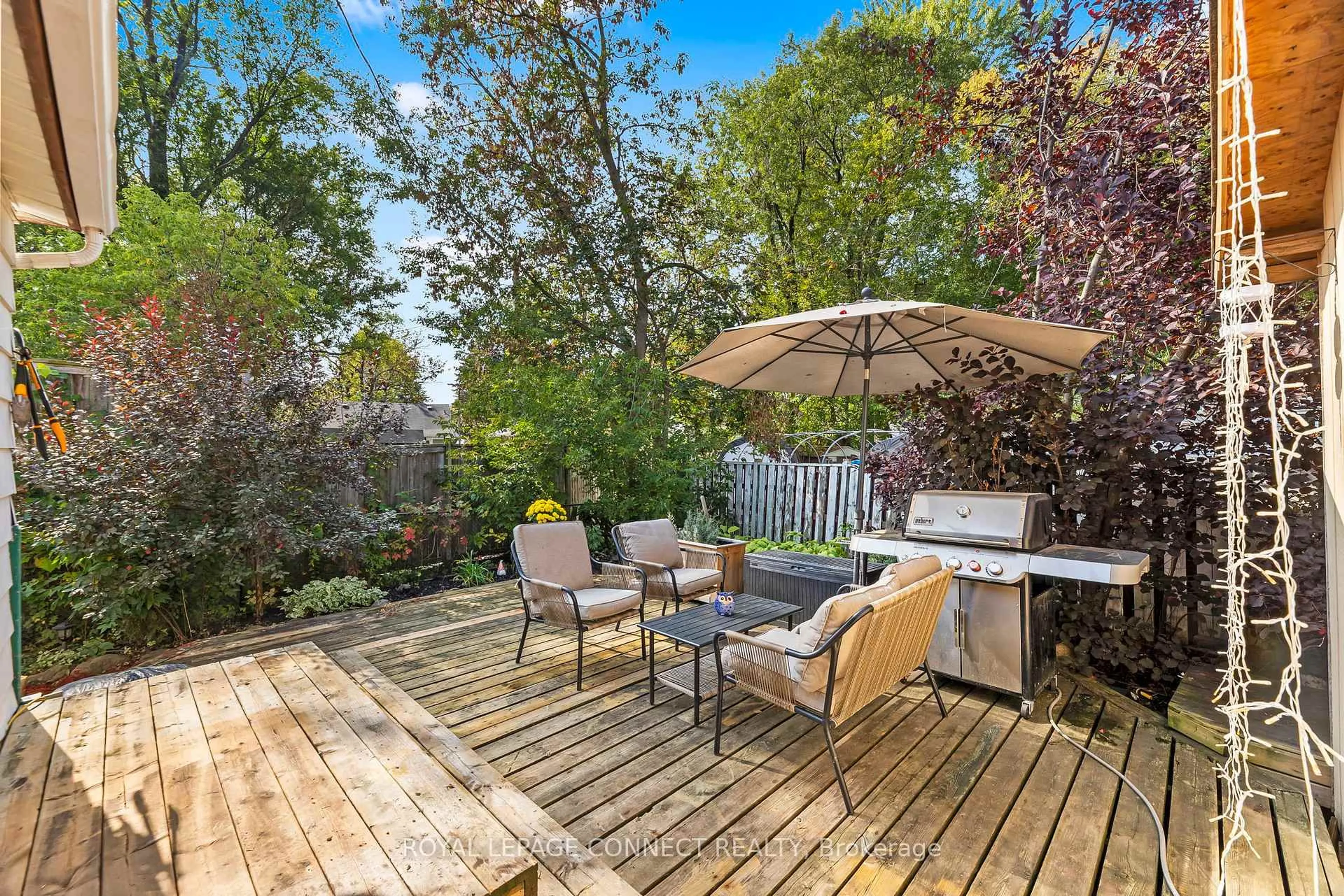 Patio, unknown for 36 Tudor Ave, Ajax Ontario L1S 2A3