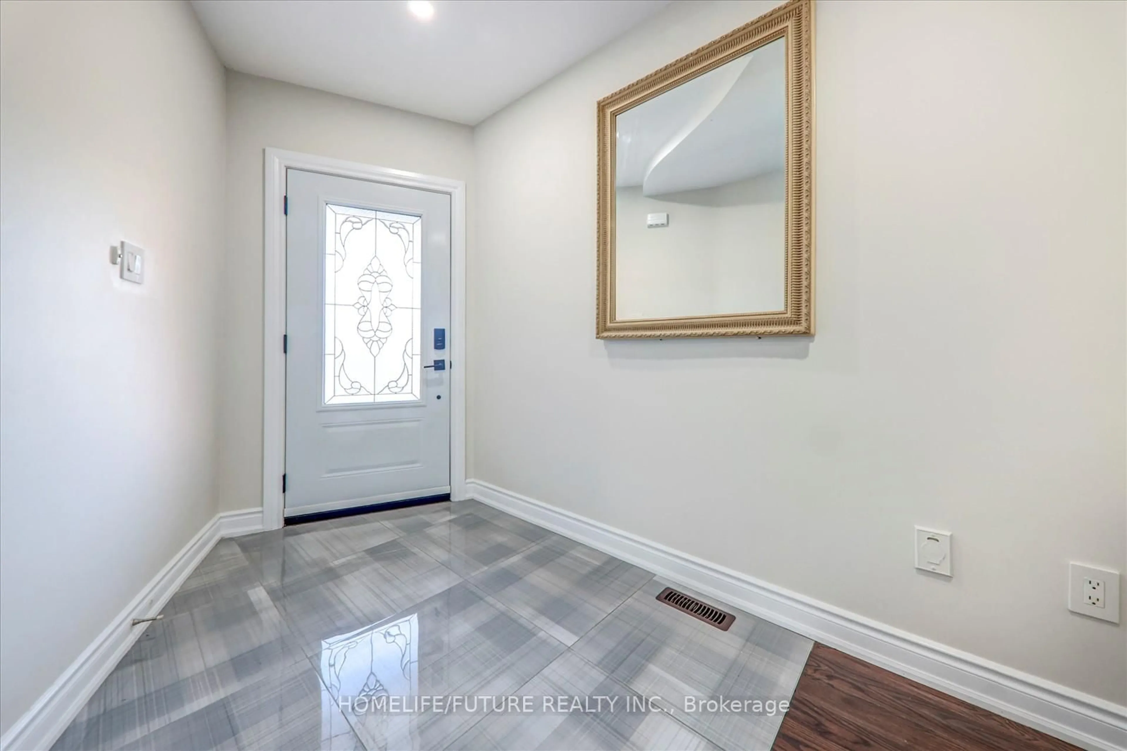 Indoor entryway for 83 Old Finch Ave, Toronto Ontario M1B 5G5
