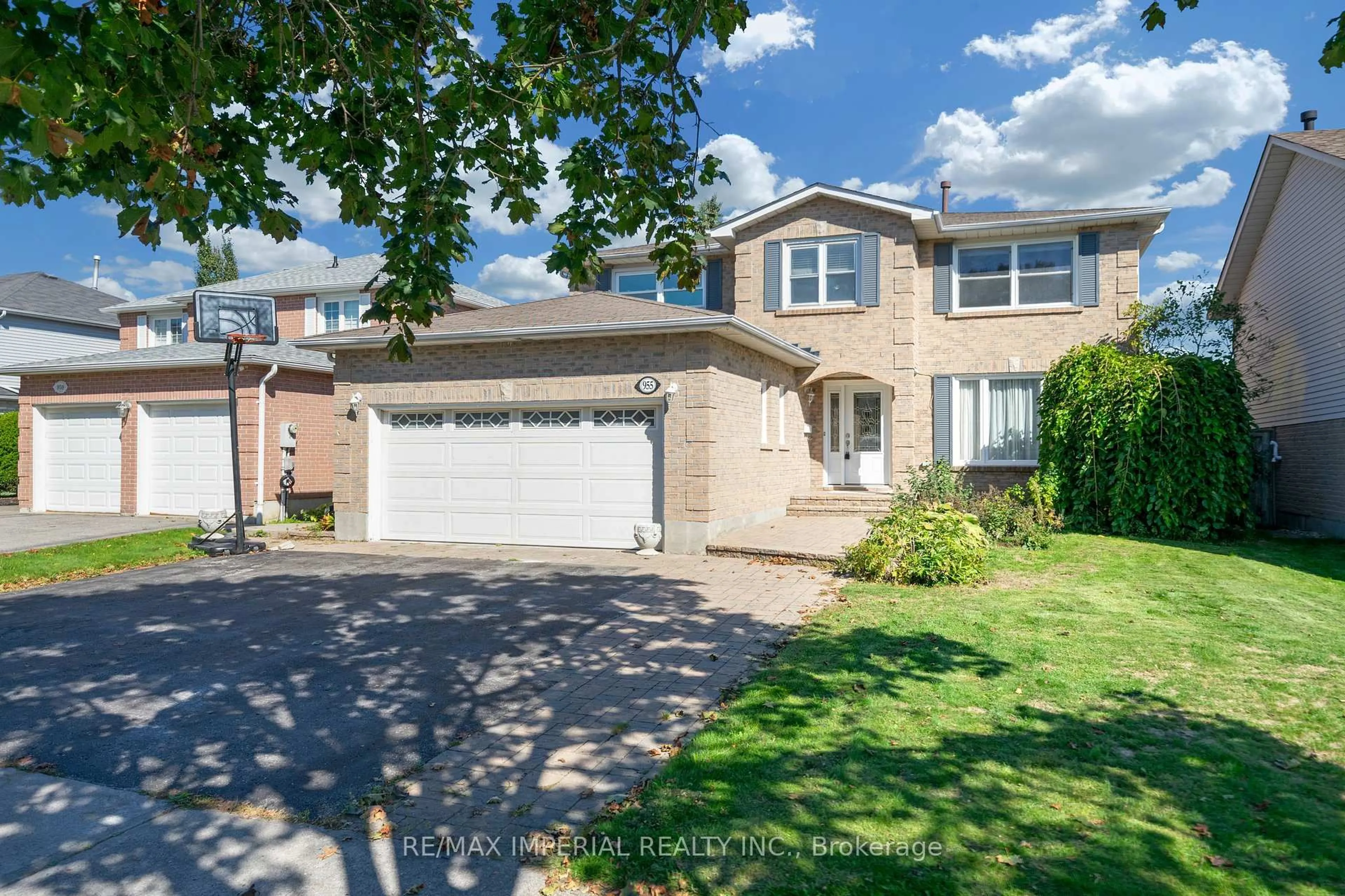 Home with brick exterior material, street for 955 Snowbird St, Oshawa Ontario L1J 8J8