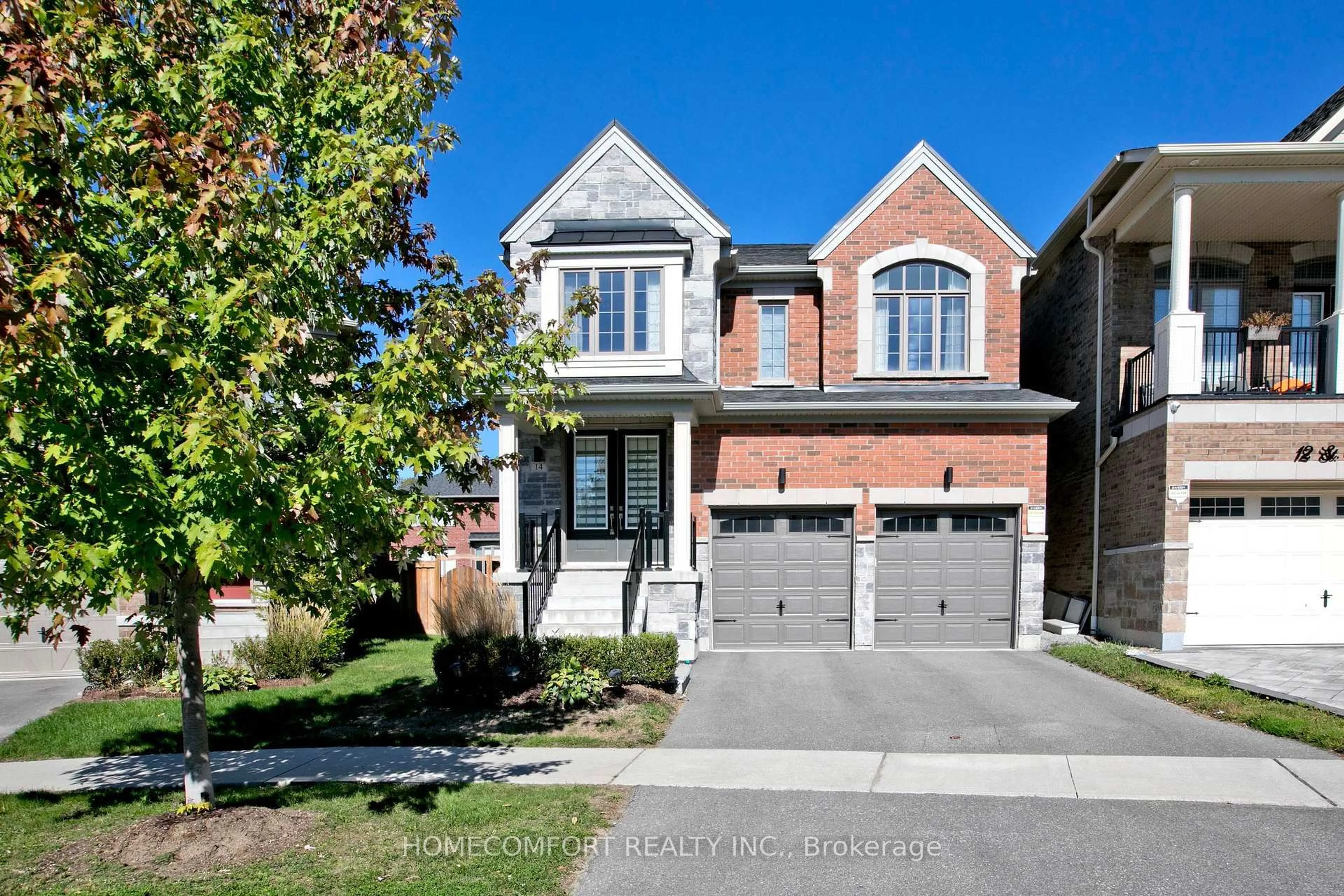 Home with brick exterior material, street for 14 St Ives Cres, Whitby Ontario L1P 0C5