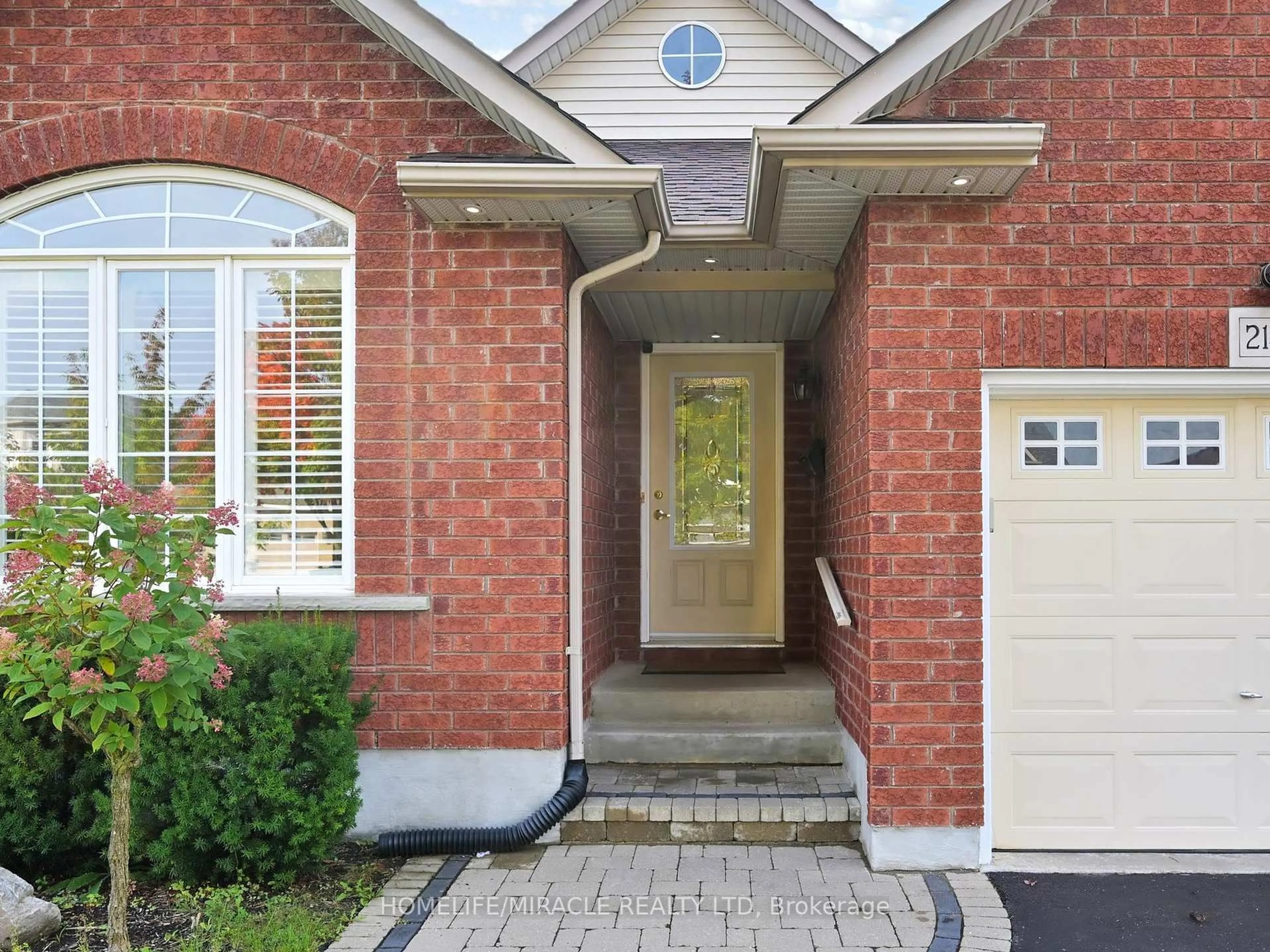 Unknown for 2148 Kedron St, Oshawa Ontario L1L 1B8