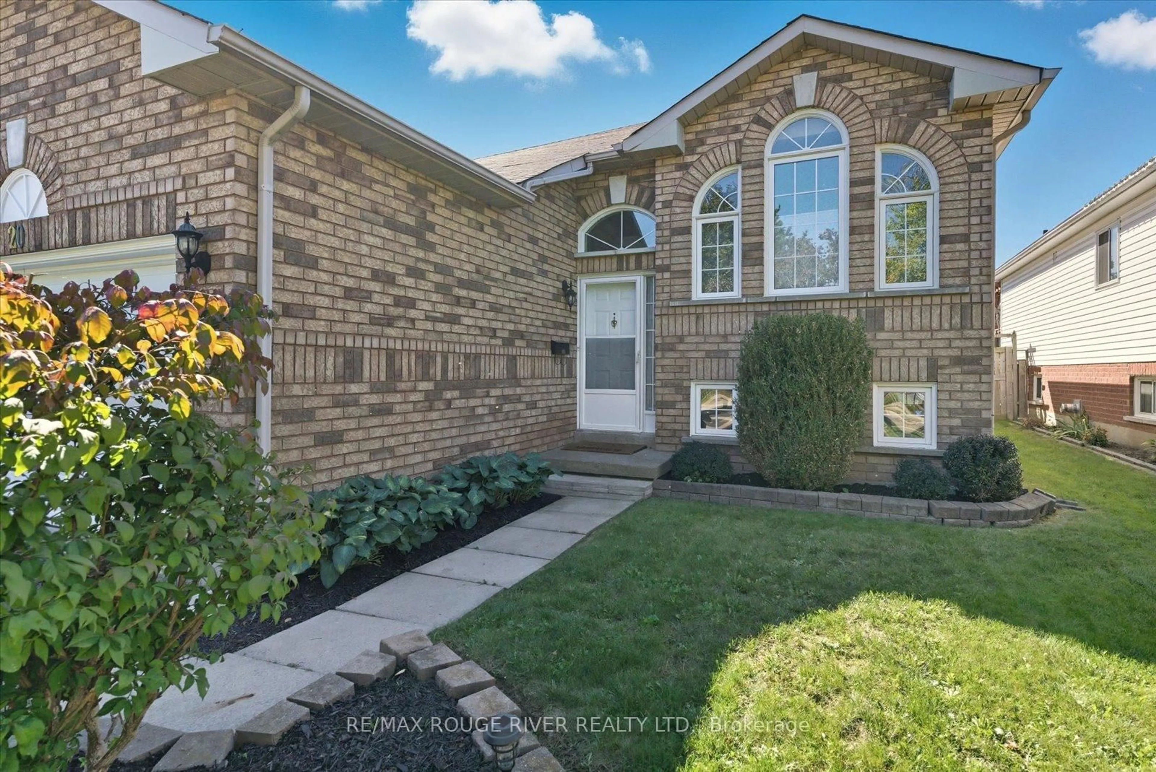 Home with brick exterior material, street for 20 Laurelwood St, Clarington Ontario L1C 4Z7