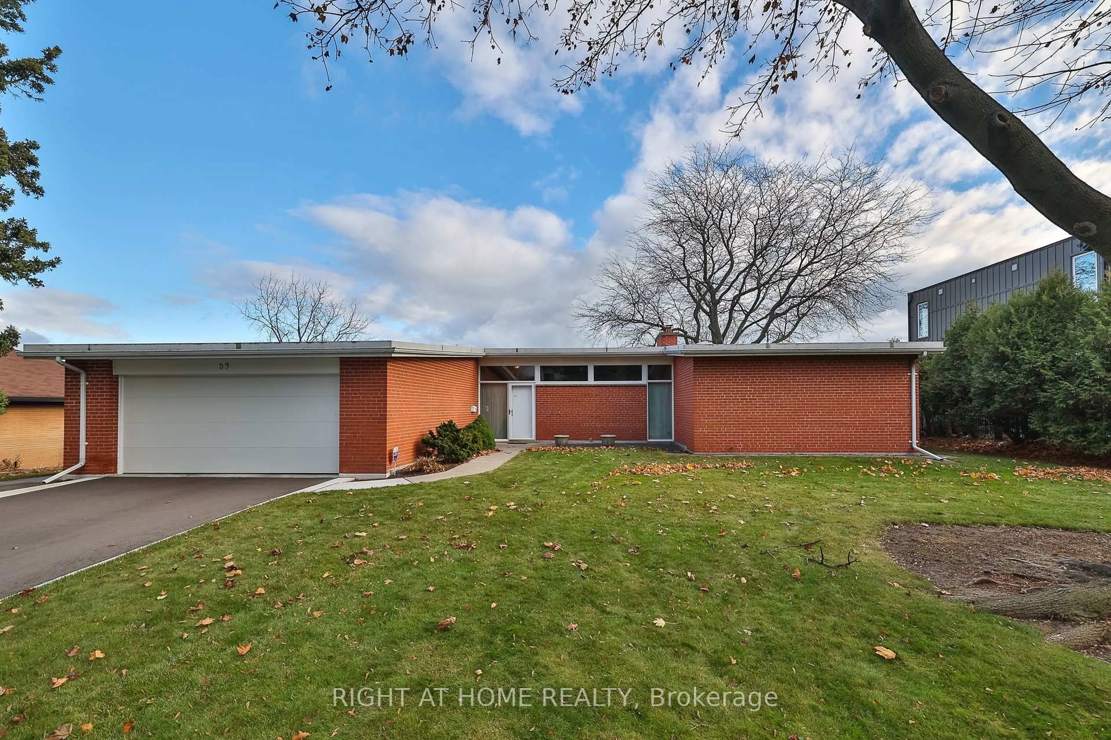 Unknown for 59 Hill Cres, Toronto Ontario M1M 1J3
