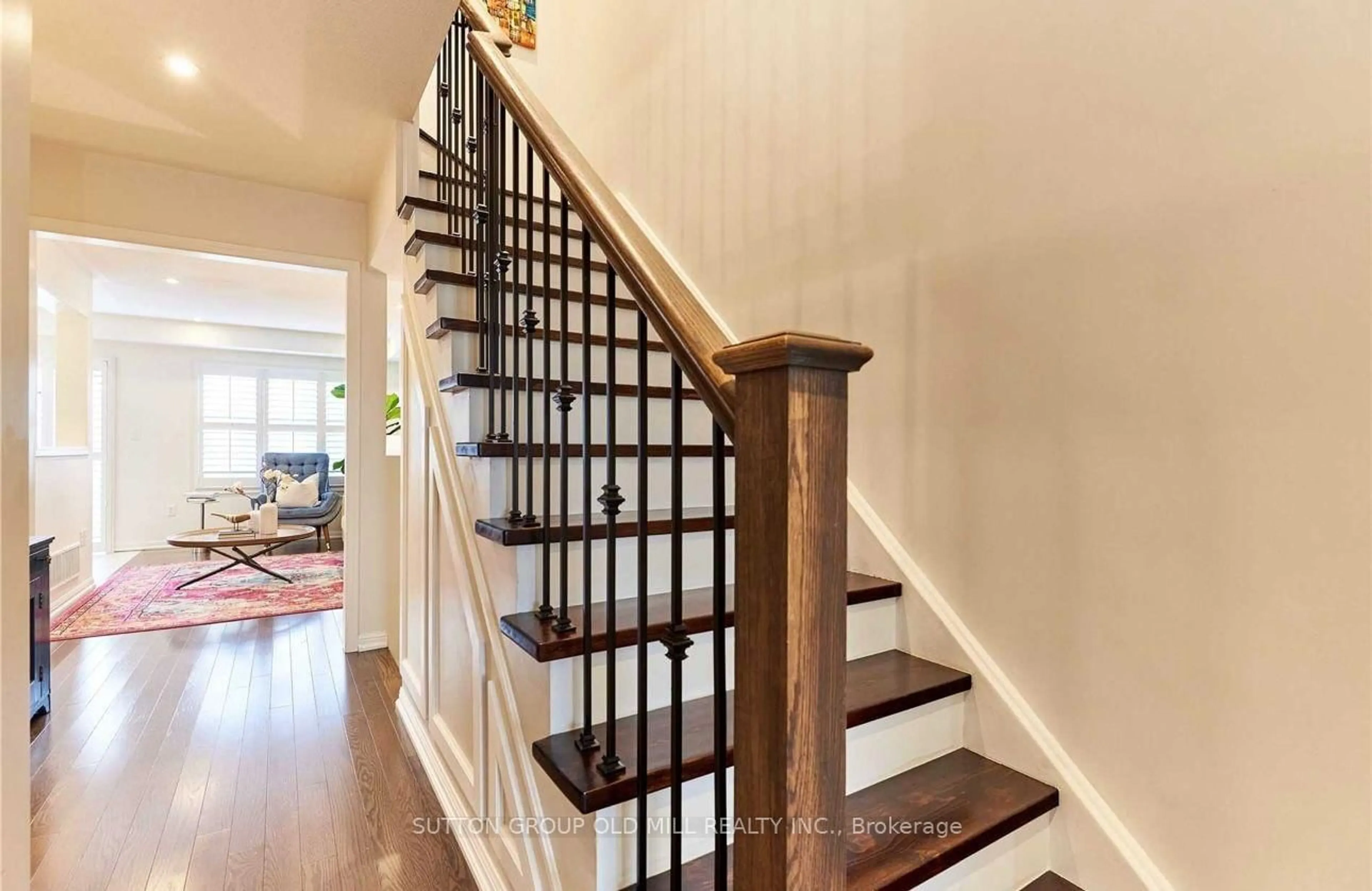 Stairs for 78 Autumn Harvest Rd, Clarington Ontario L1C 0K7