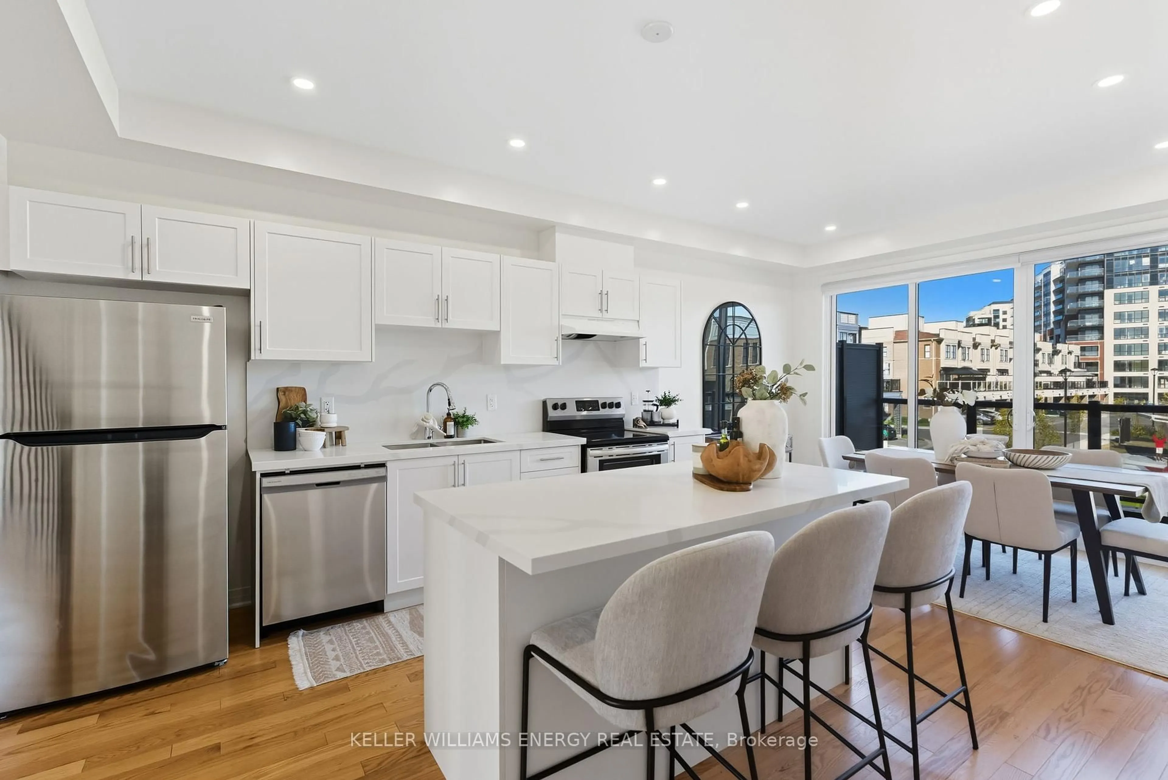 Open concept kitchen, ceramic/tile floor for 1507 Green Rd, Clarington Ontario L1C 7E8