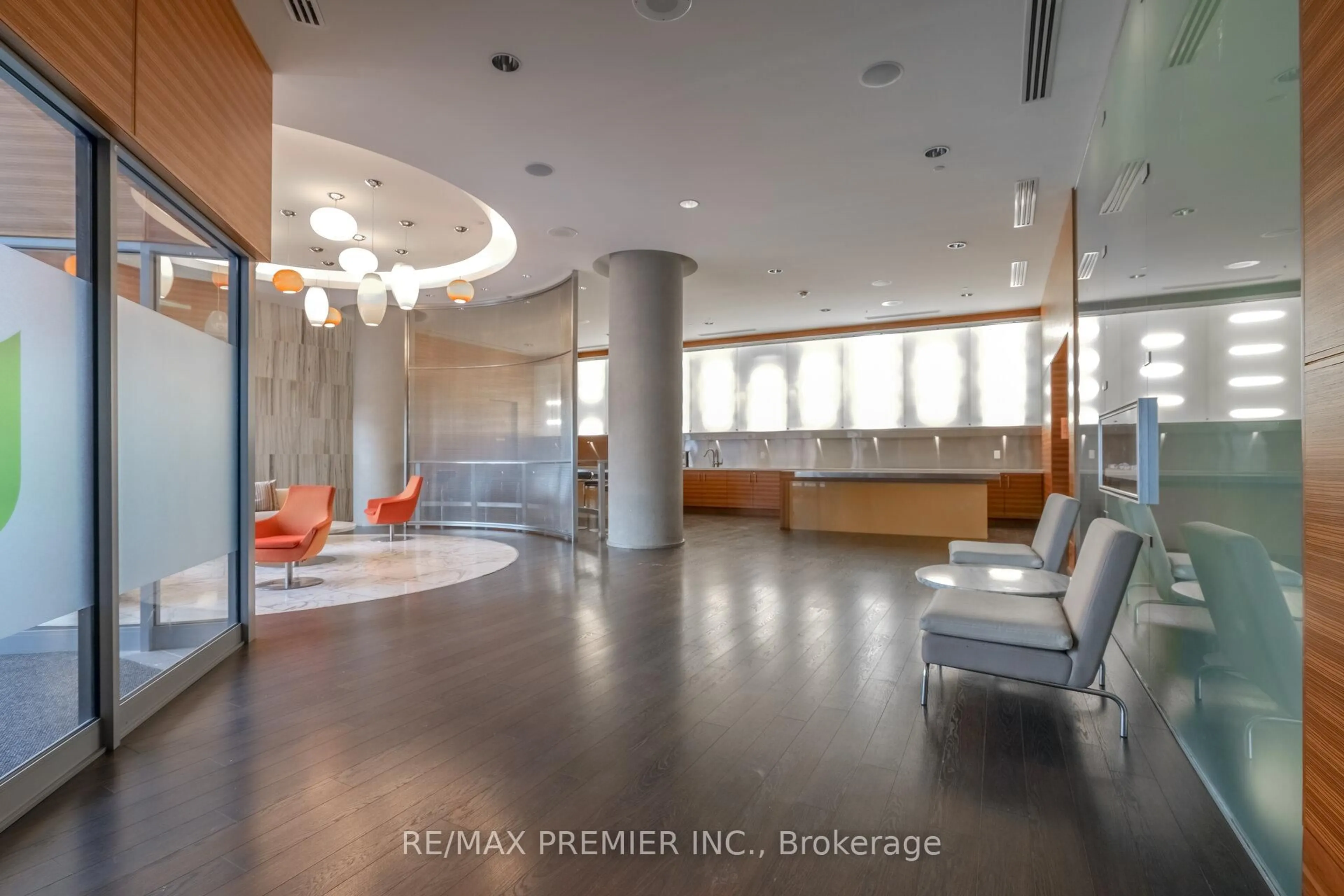 Lobby for 135 Village Green Sq #318, Toronto Ontario M1S 0L1