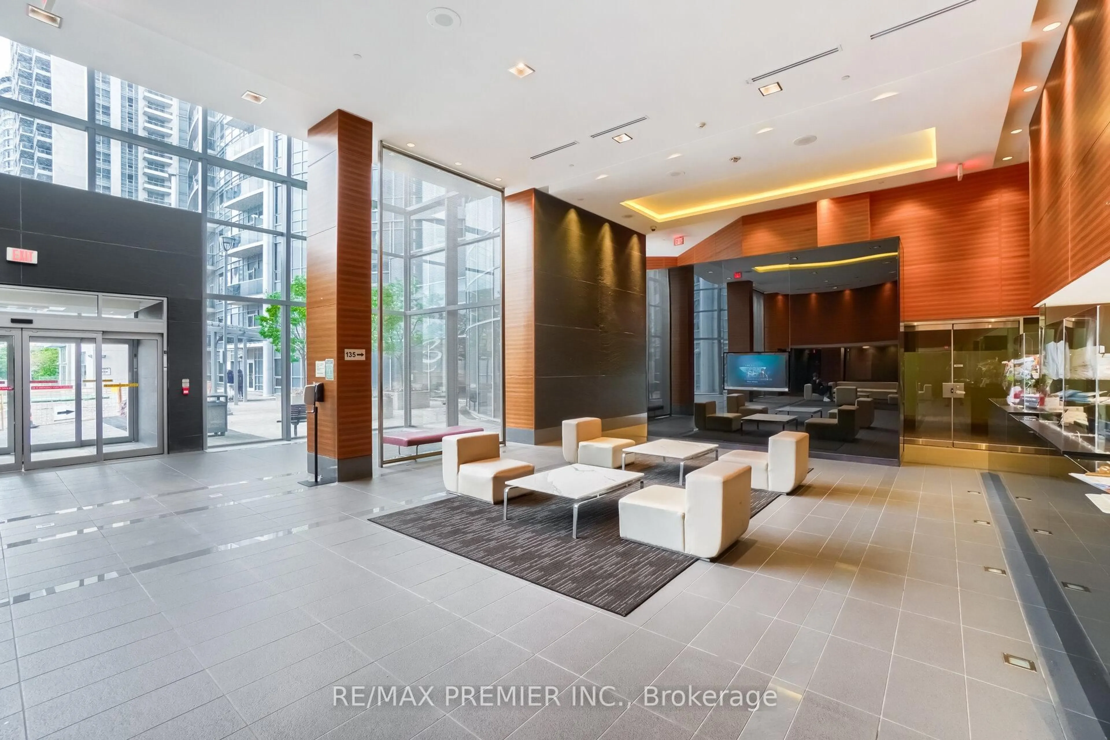 Lobby for 135 Village Green Sq #318, Toronto Ontario M1S 0L1