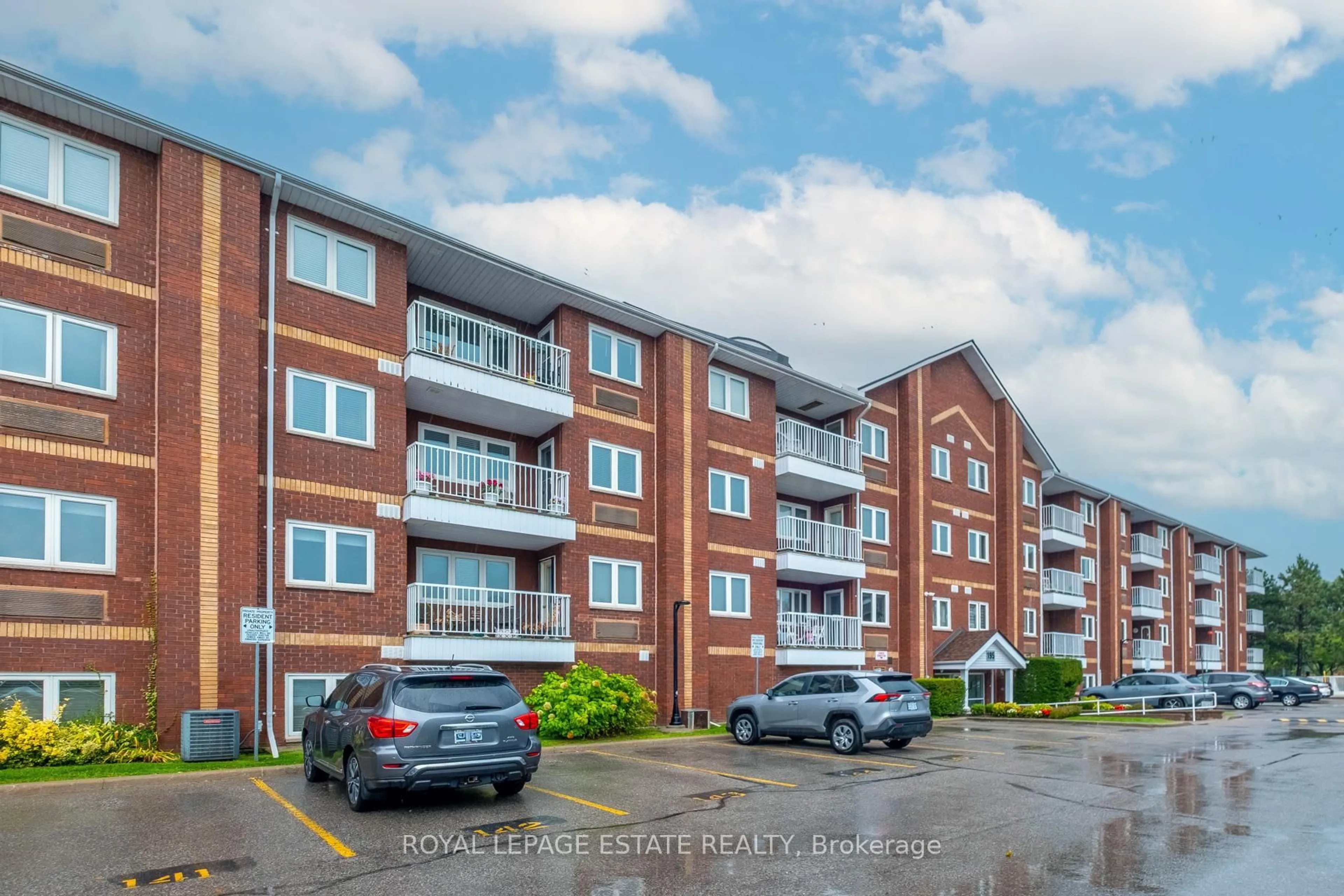 A pic from outside/outdoor area/front of a property/back of a property/a pic from drone, street for 195 Lake Driveway #414, Ajax Ontario L1S 7H8