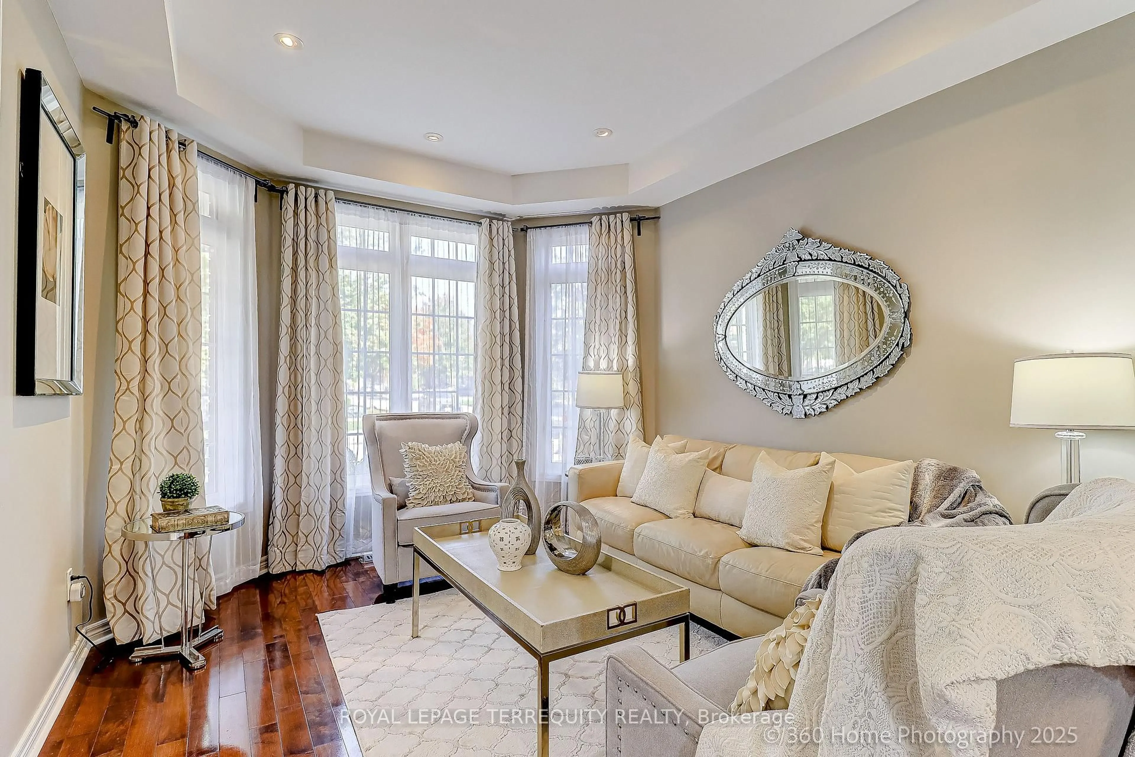 Living room with furniture, unknown for 15 Starry Cres, Toronto Ontario M1X 2B6