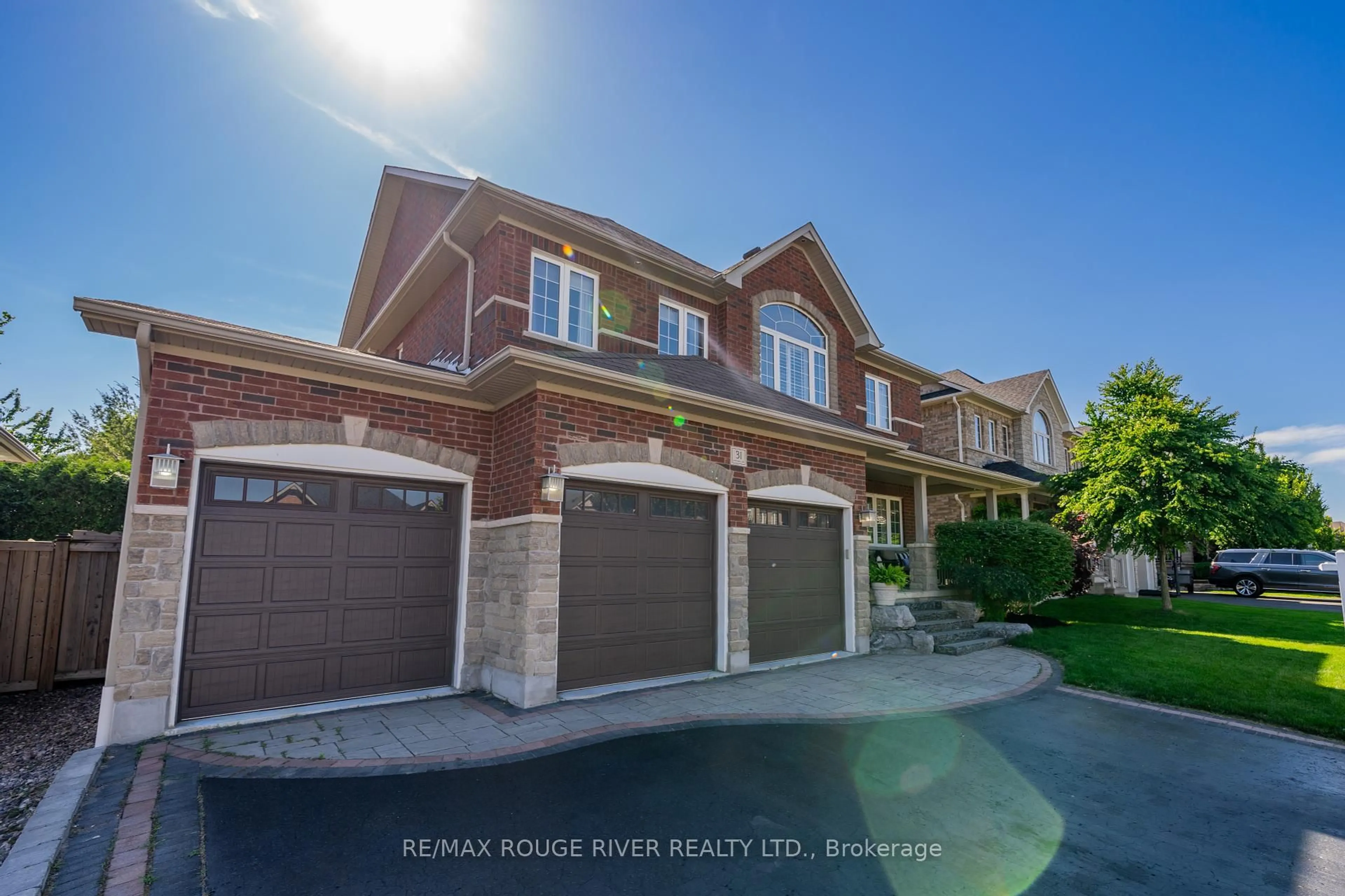 Unknown for 31 Corvinelli Dr, Whitby Ontario L1M 0G7