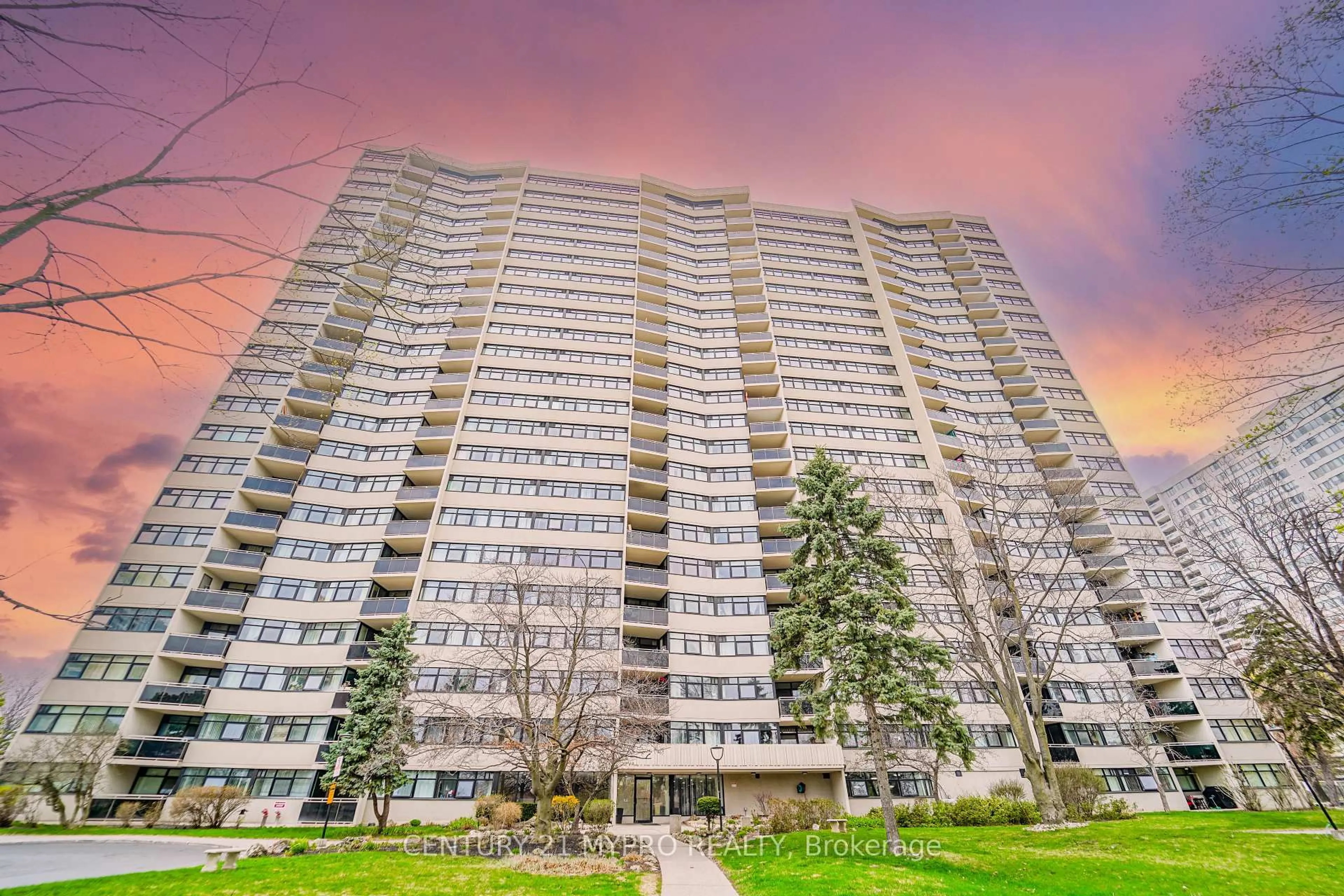 Patio, building for 100 Echo Pt #1708, Toronto Ontario M1W 2V2