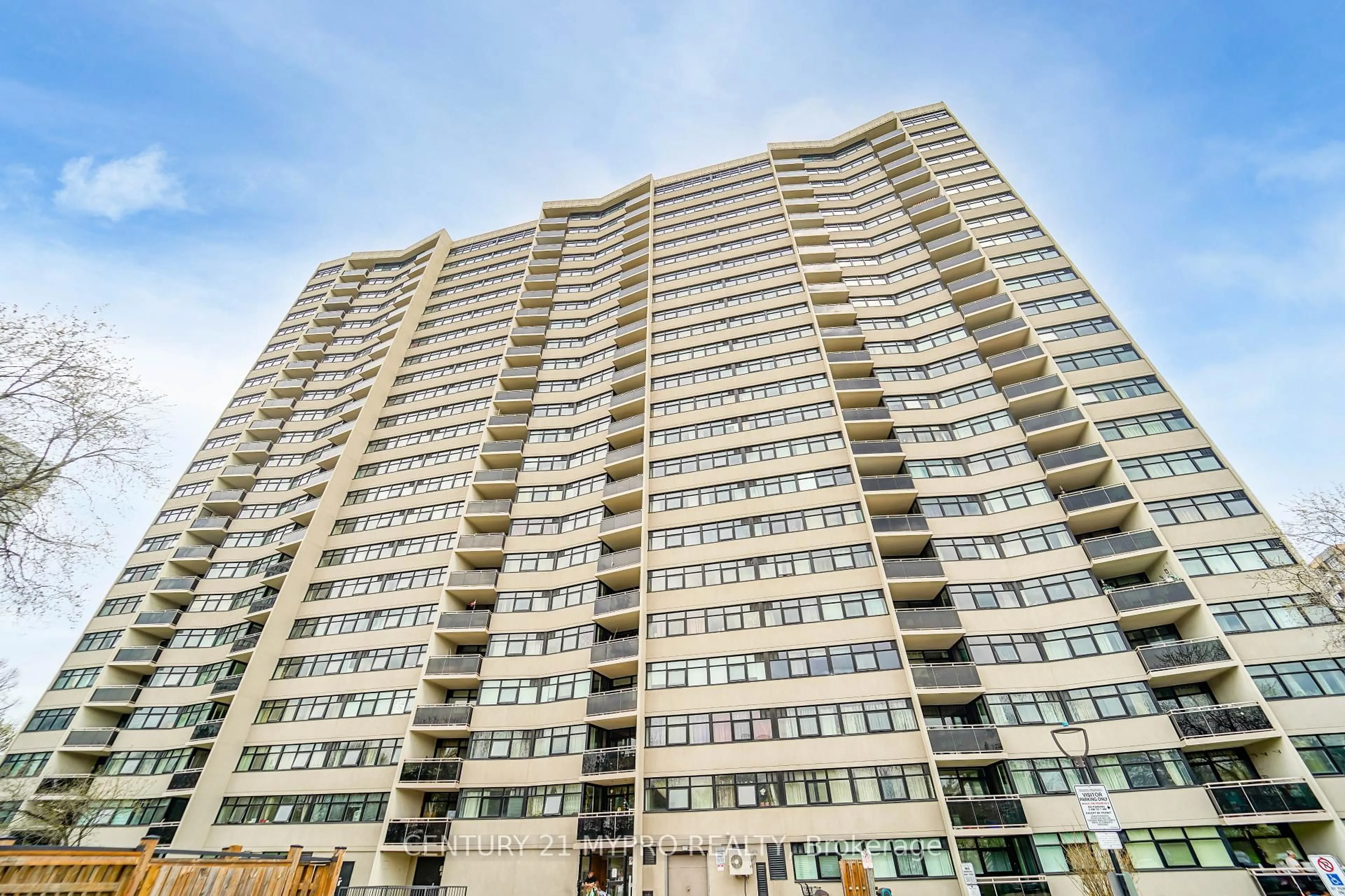 Patio, building for 100 Echo Pt #1708, Toronto Ontario M1W 2V2