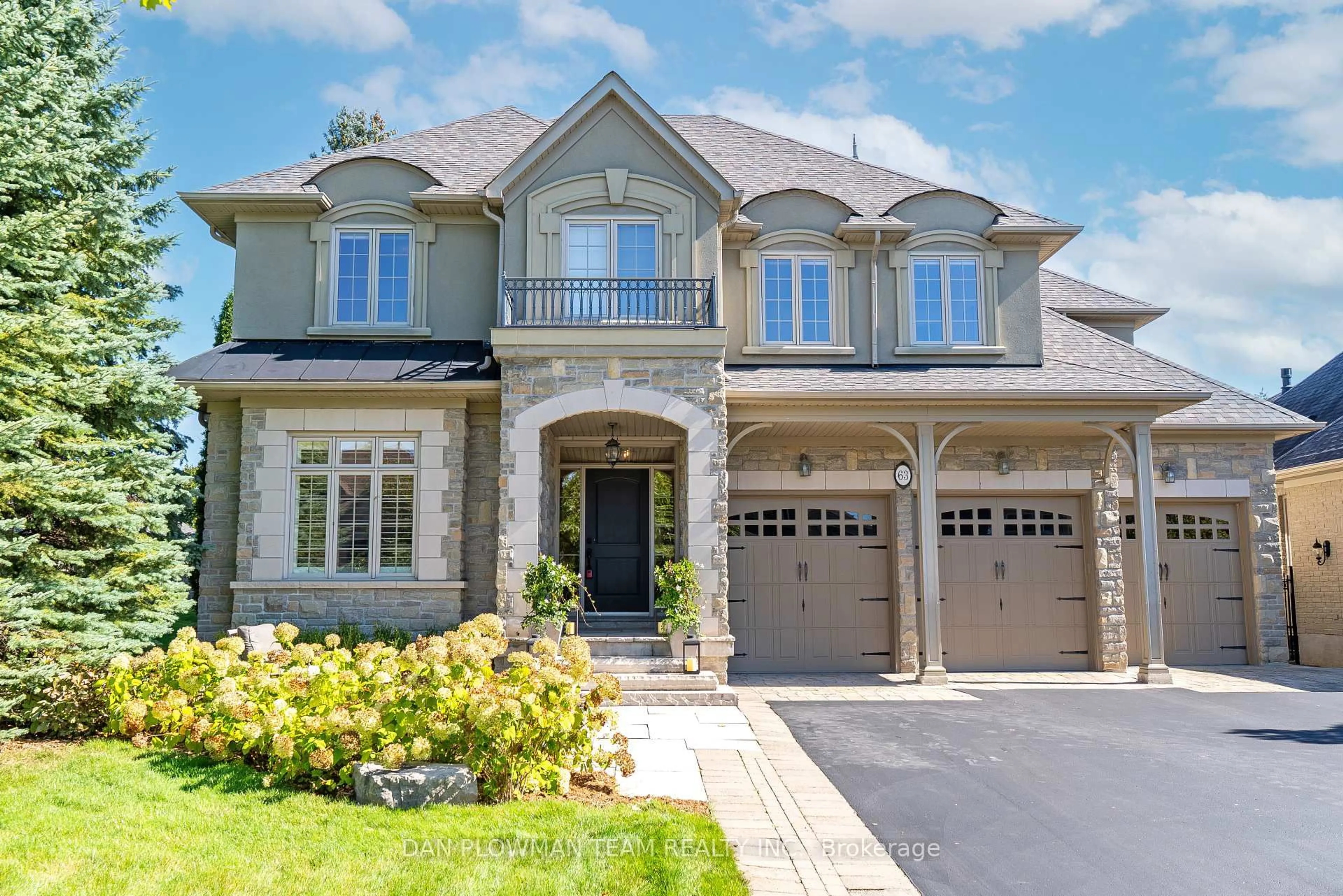 Home with brick exterior material, street for 63 North St, Whitby Ontario L1M 0C6