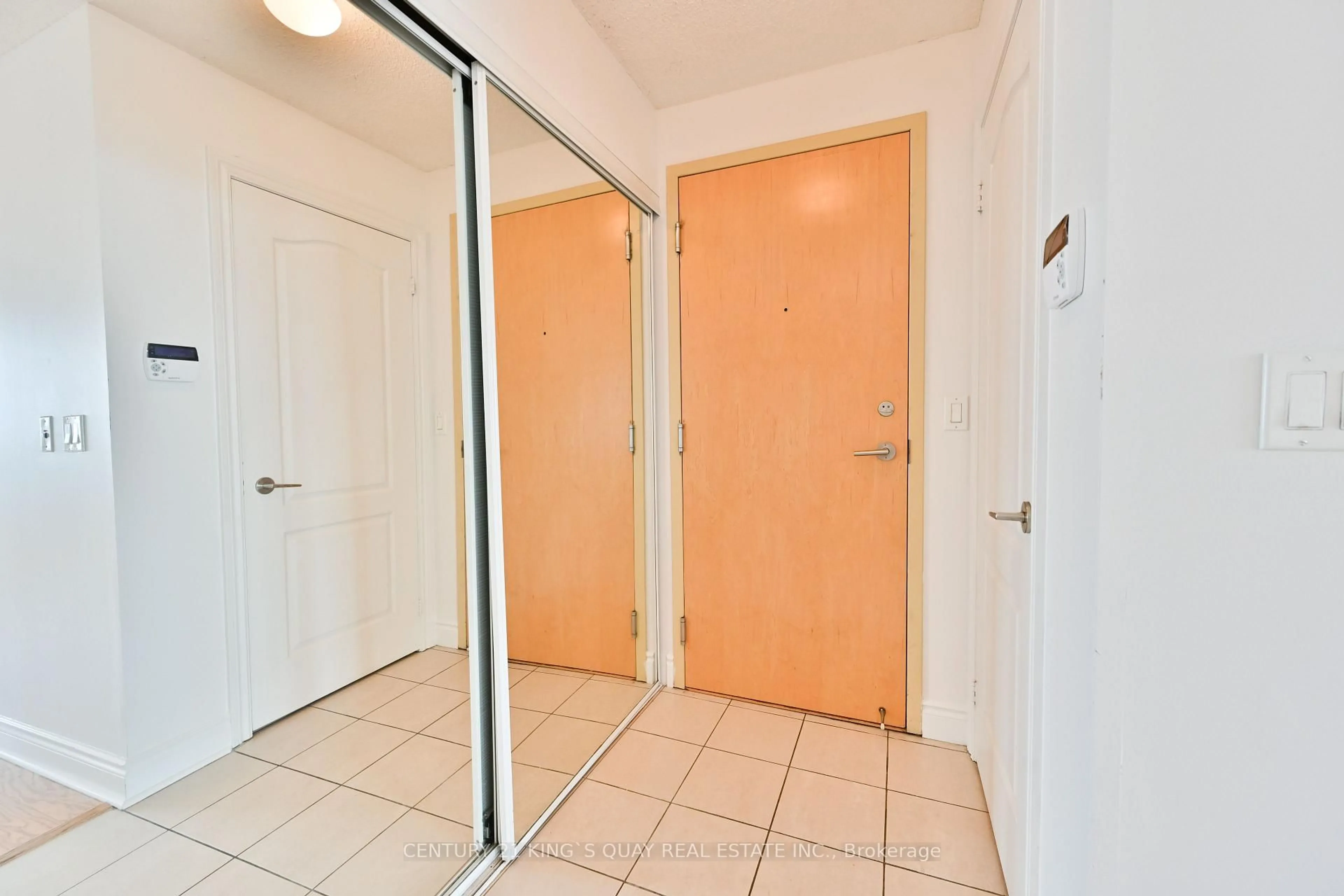 Indoor entryway for 60 Brian Harrison Way #3002, Toronto Ontario M1P 5J5