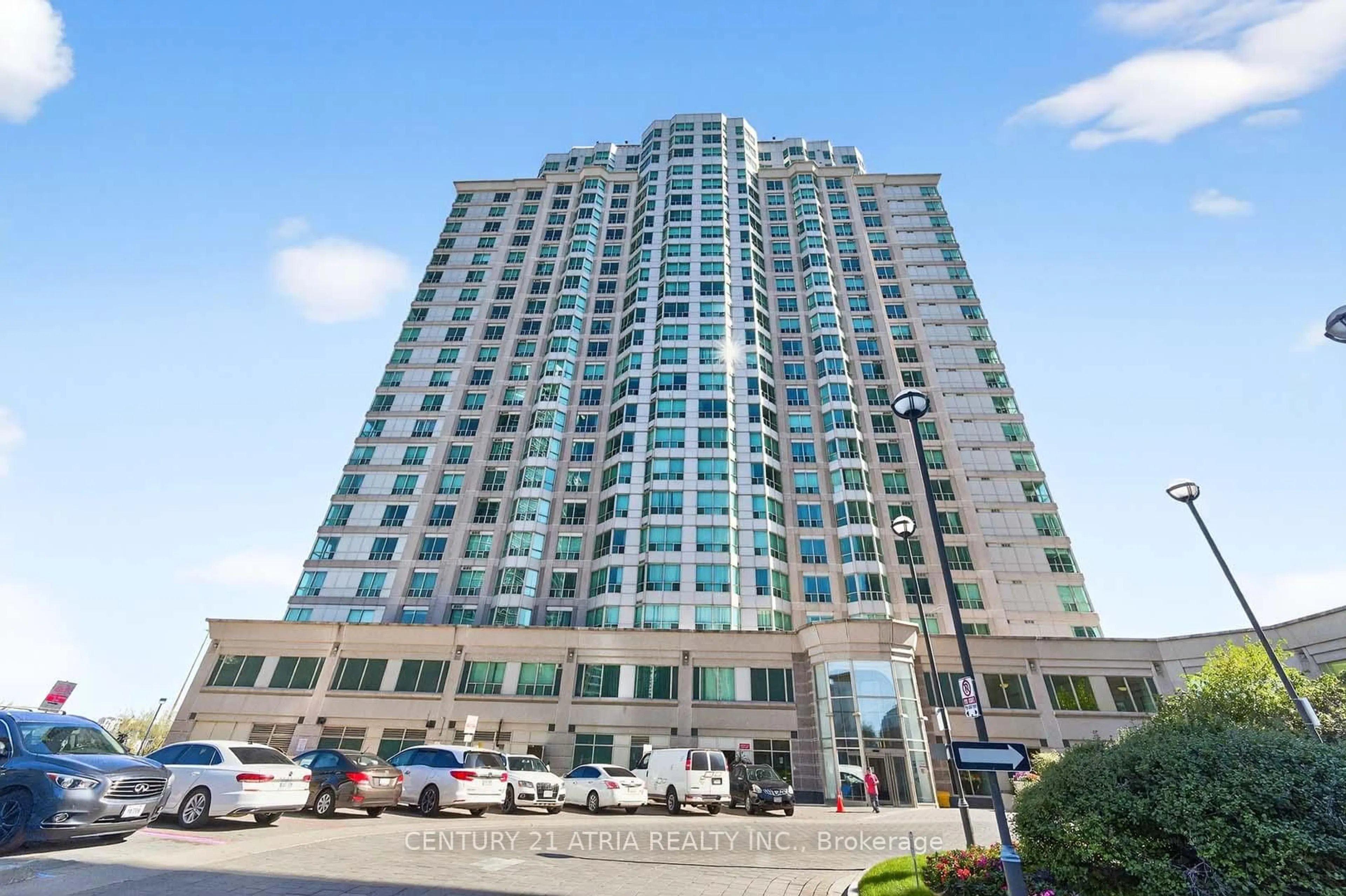 Indoor foyer for 11 Lee Centre Dr #1115, Toronto Ontario M1H 3J5