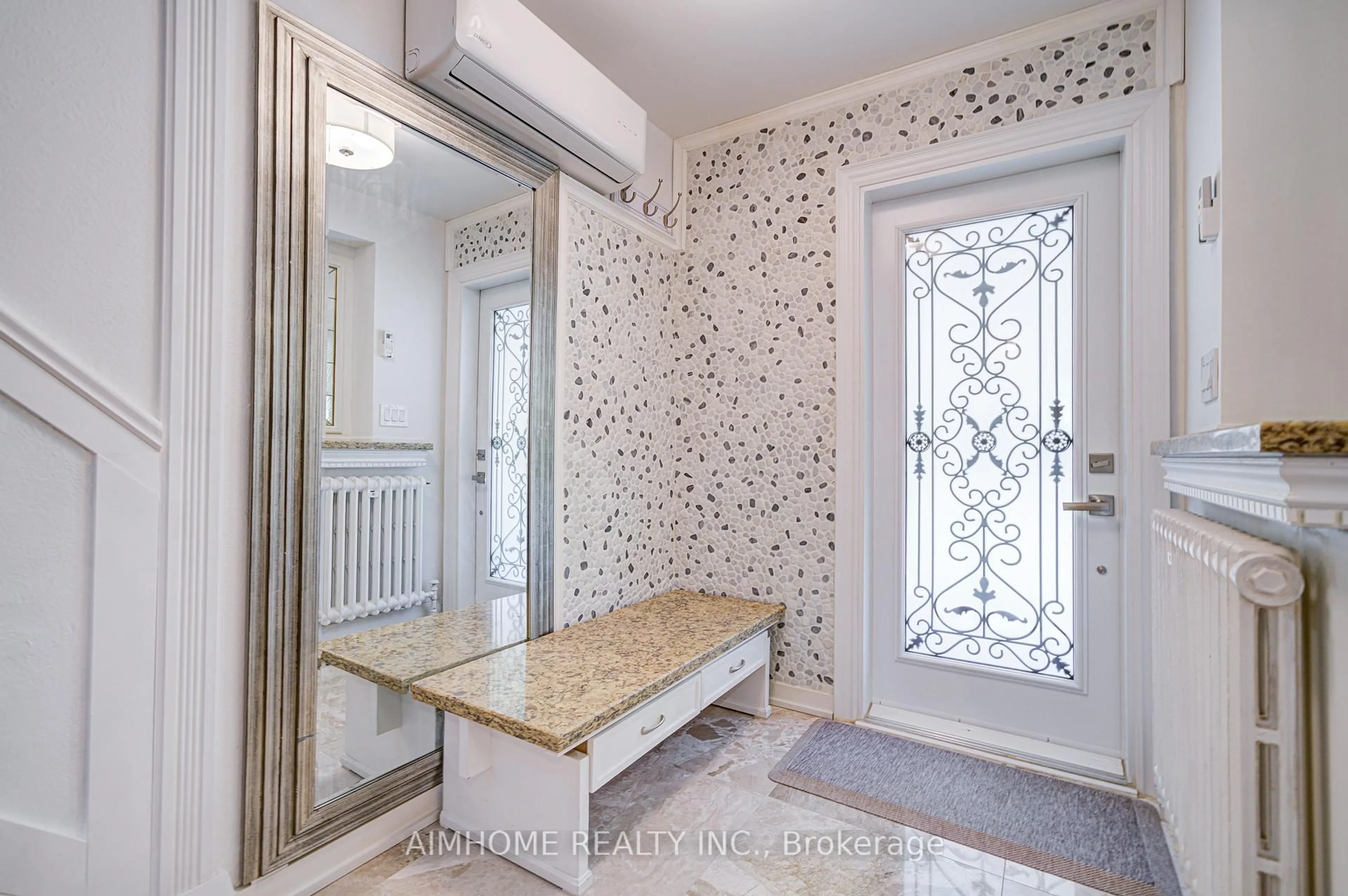 Indoor entryway for 96 Highfield Rd, Toronto Ontario M4L 2V1