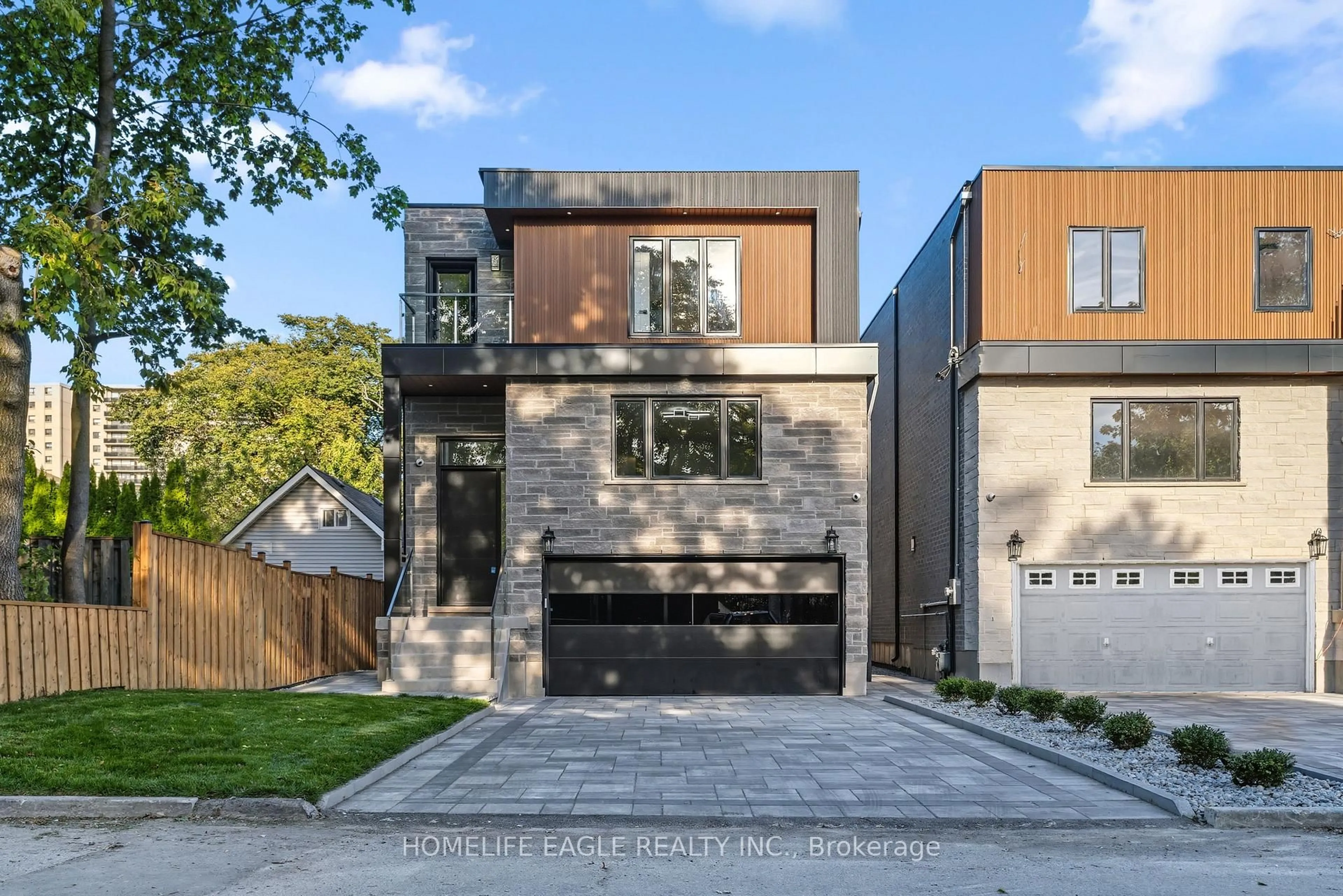 Home with brick exterior material, street for 5 Atlee Ave, Toronto Ontario M1N 3Z4
