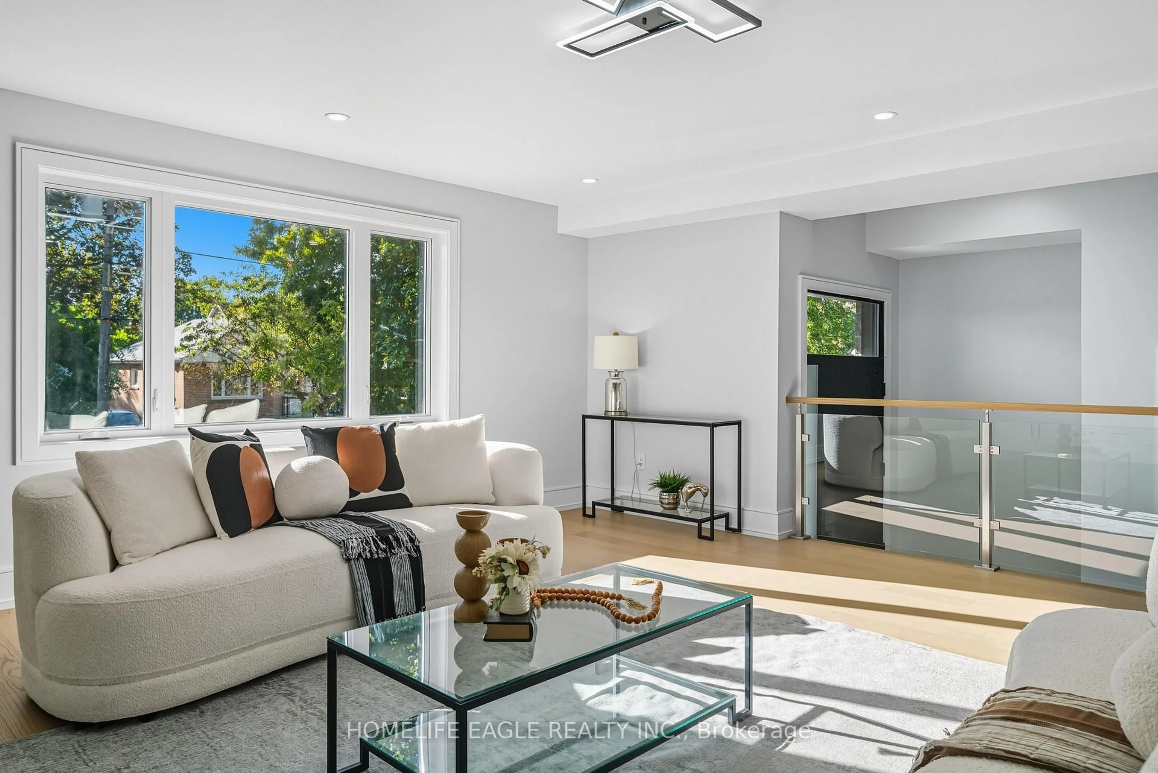 Living room with furniture, unknown for 5 Atlee Ave, Toronto Ontario M1N 3Z4