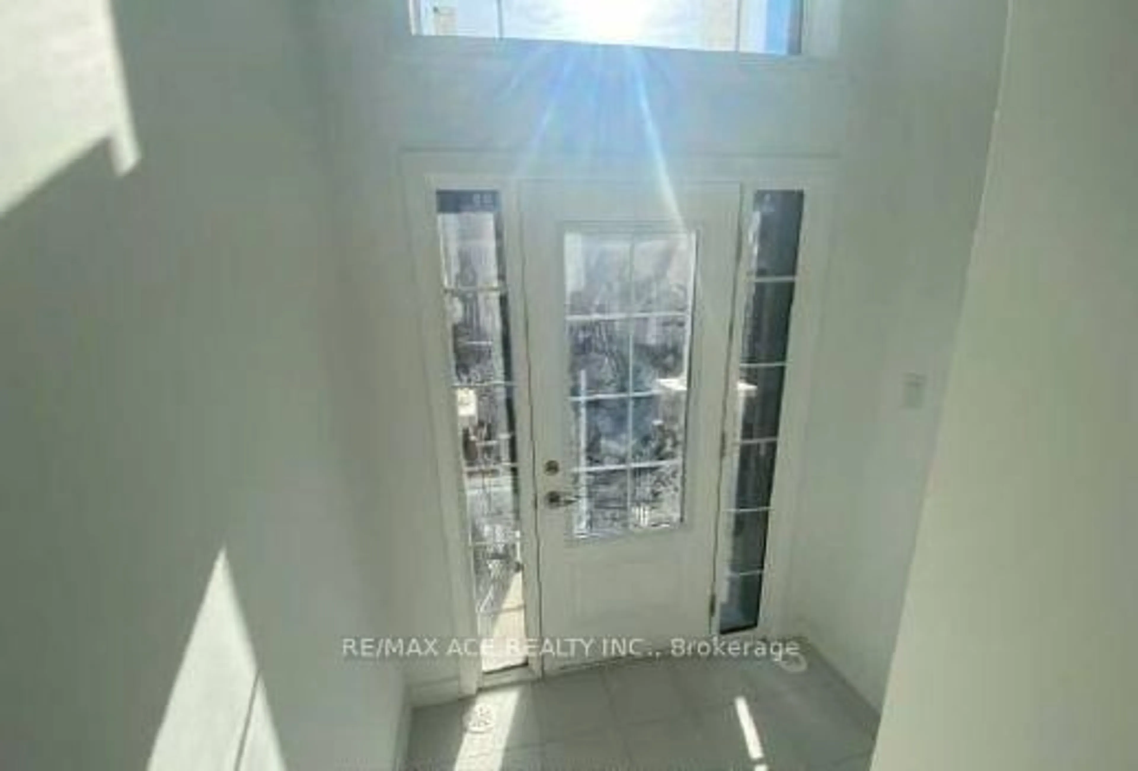 Unknown for 39 Selfridge Way, Whitby Ontario L1N 0N9