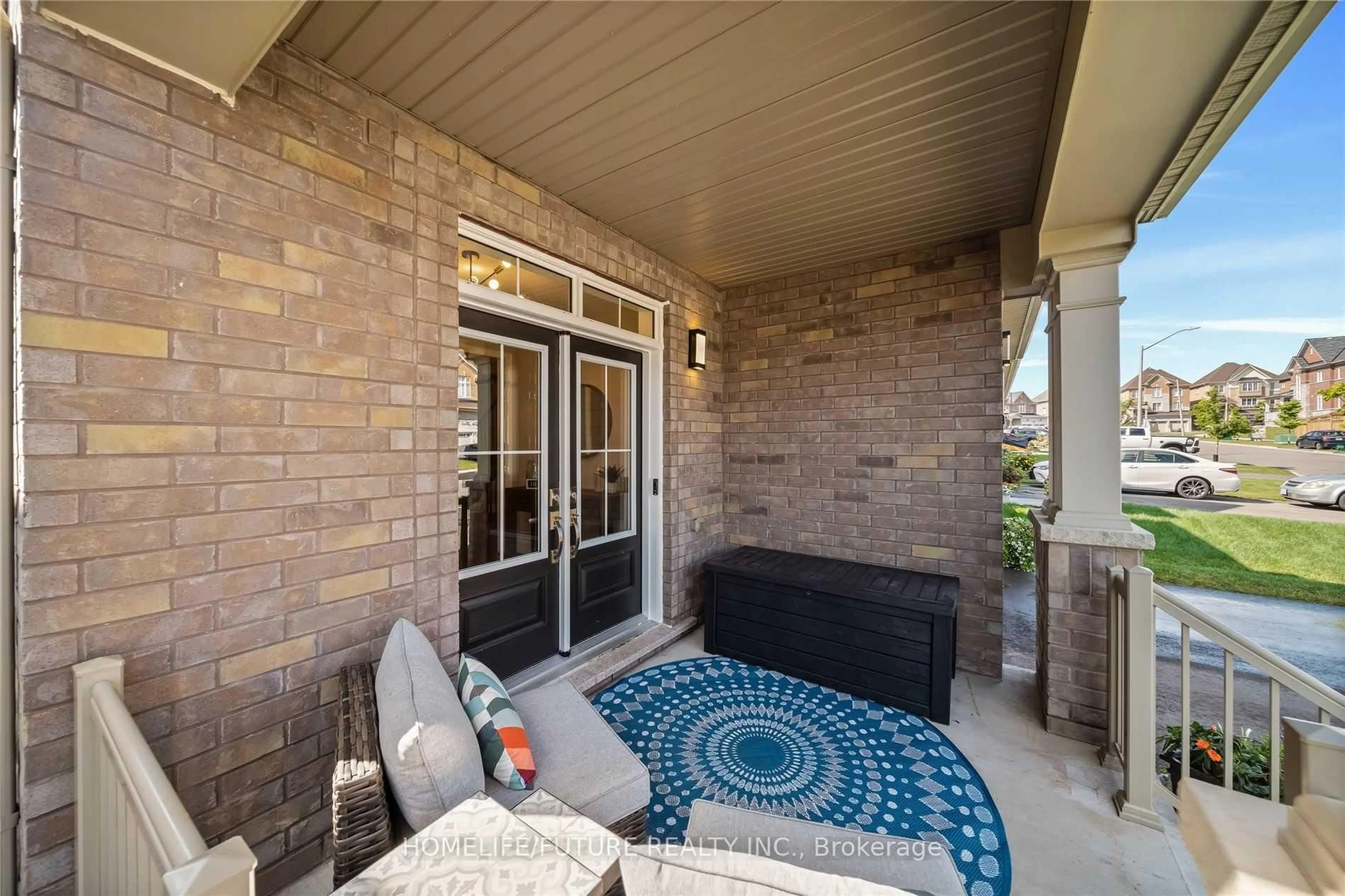 Patio, street for 238 Lyle Dr, Clarington Ontario L1C 0V6