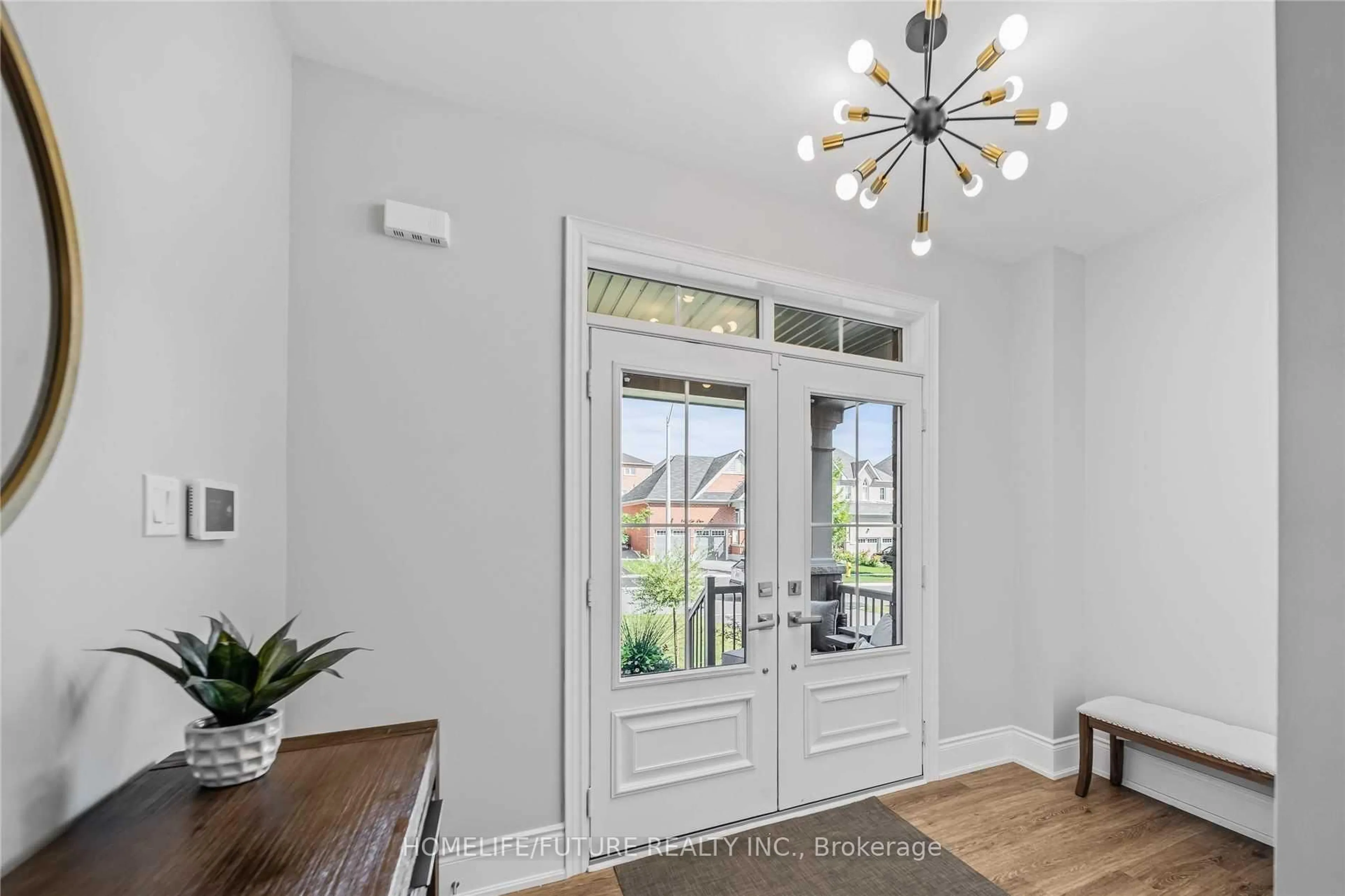 Indoor entryway for 238 Lyle Dr, Clarington Ontario L1C 0V6