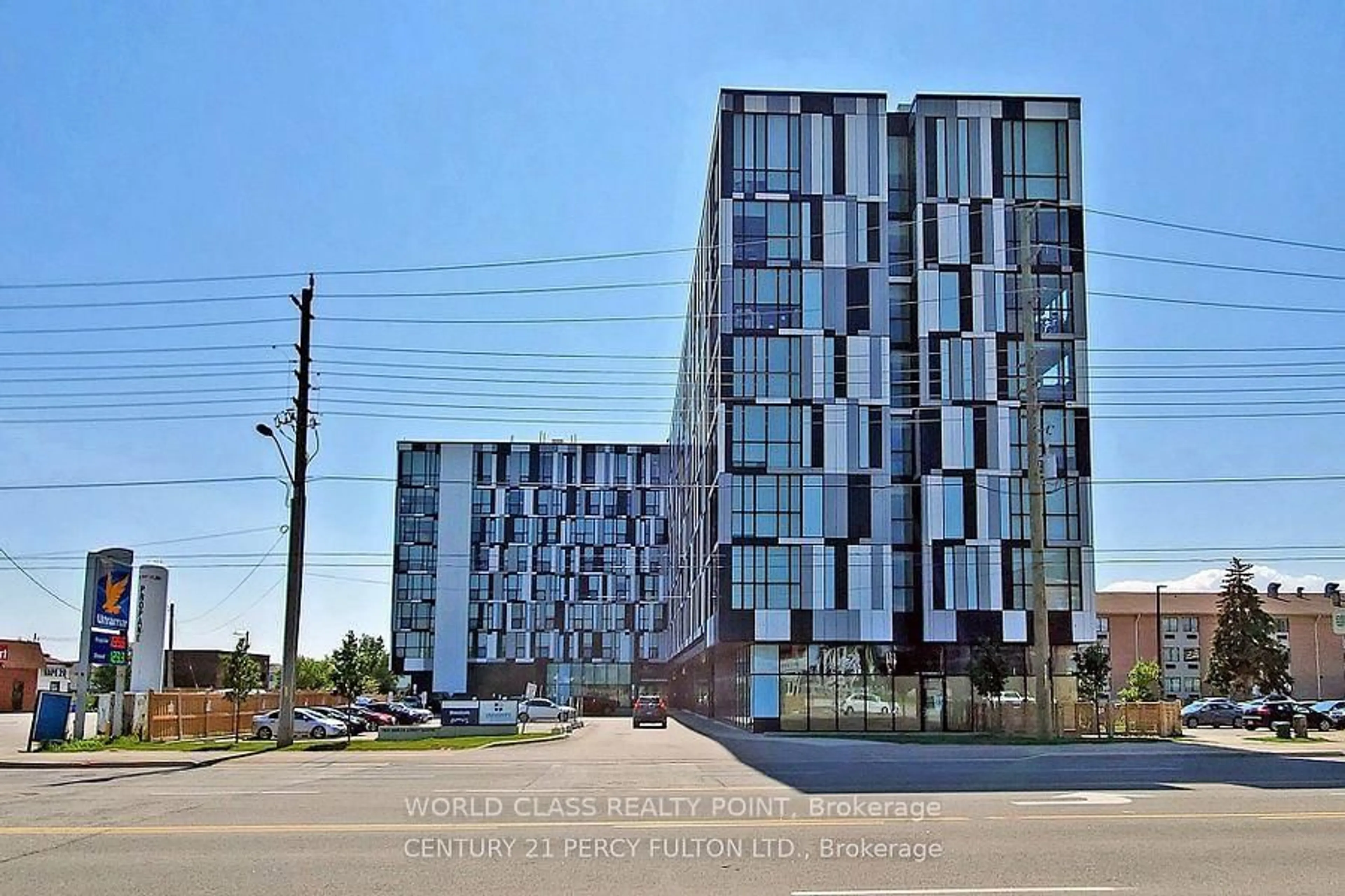 Indoor foyer for 1900 Simcoe St #633, Oshawa Ontario L1G 0C1