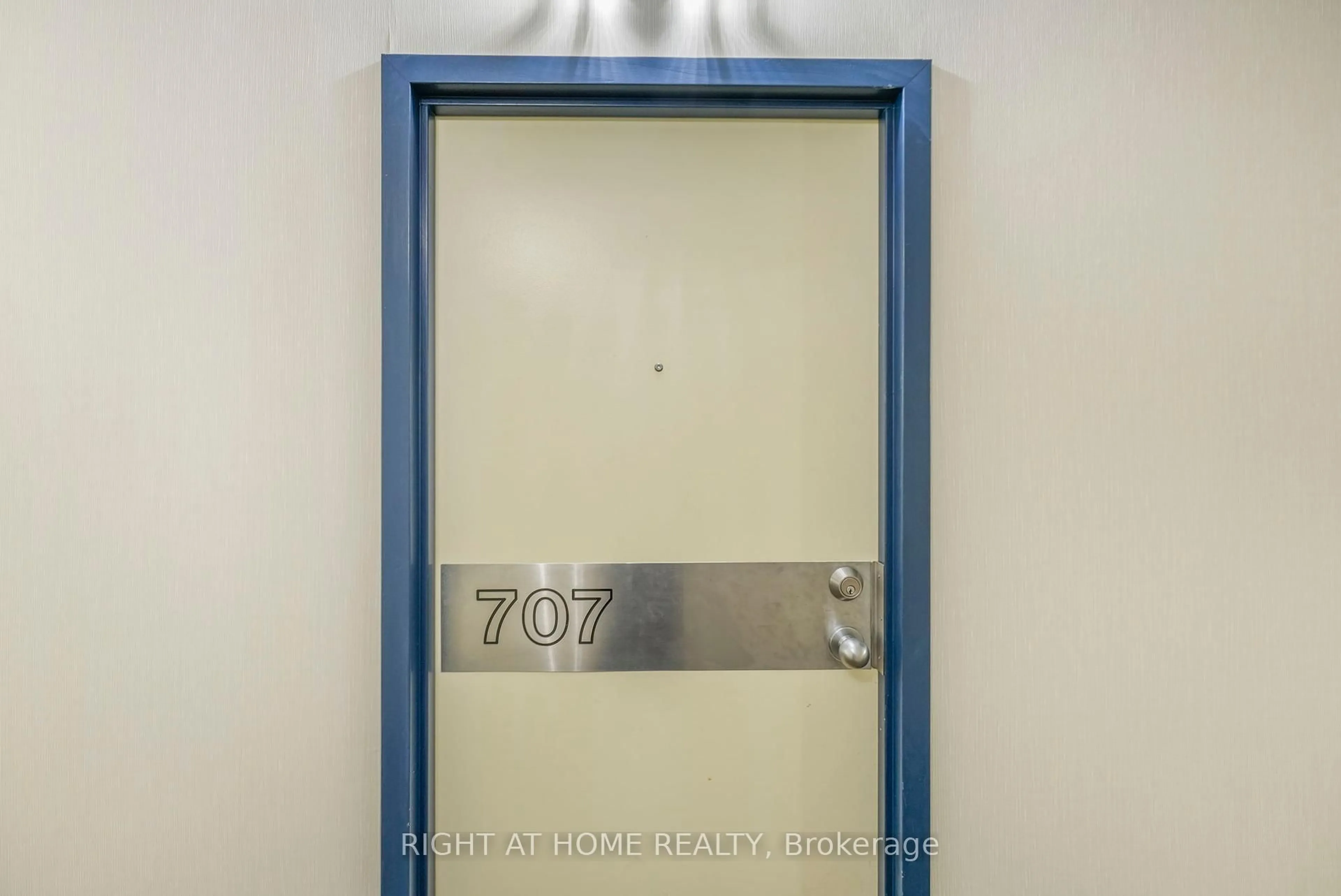 Unknown for 2466 Eglinton Ave #707, Toronto Ontario M1K 5J8
