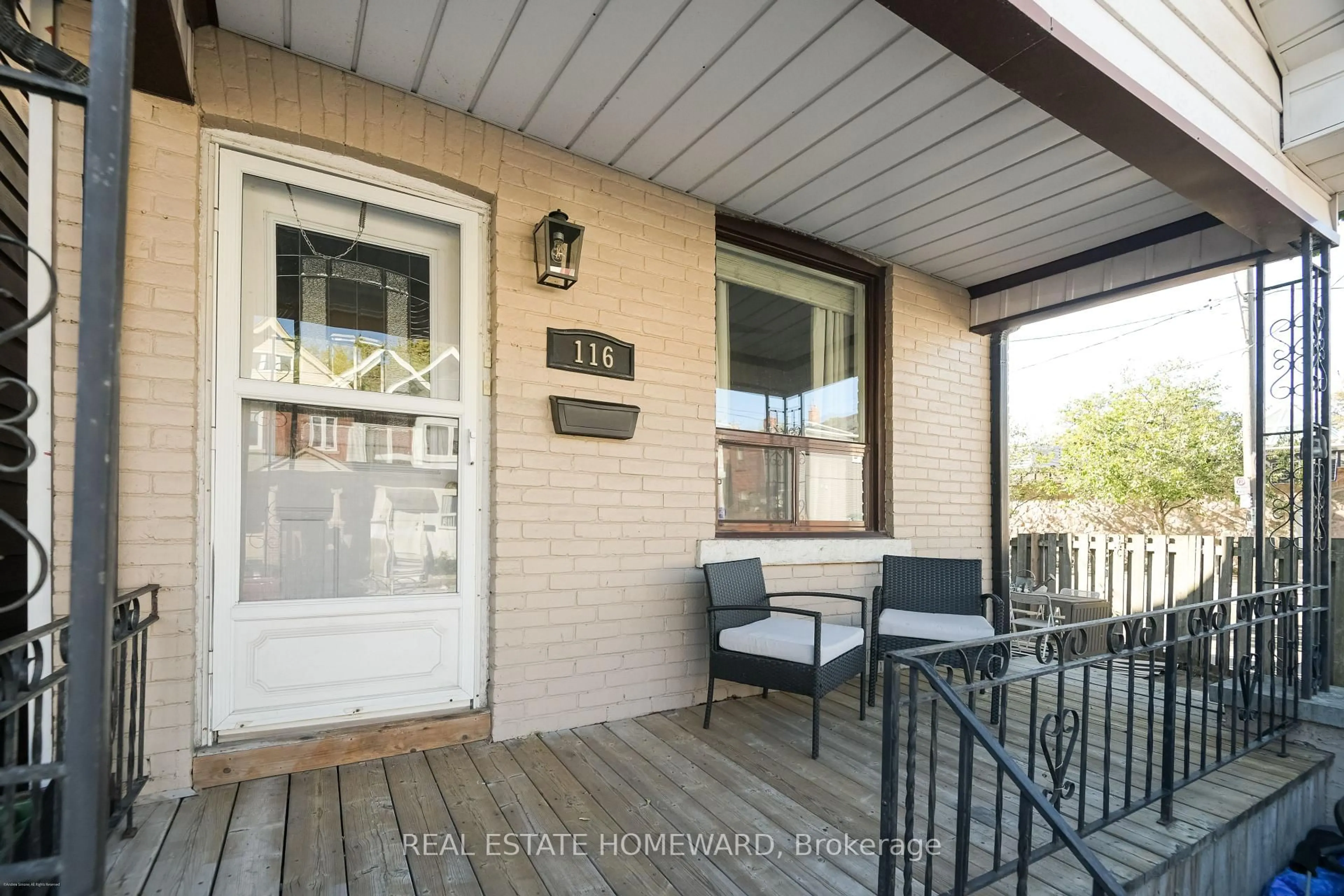 Patio, street for 116 Jones Ave, Toronto Ontario M4M 2Z8