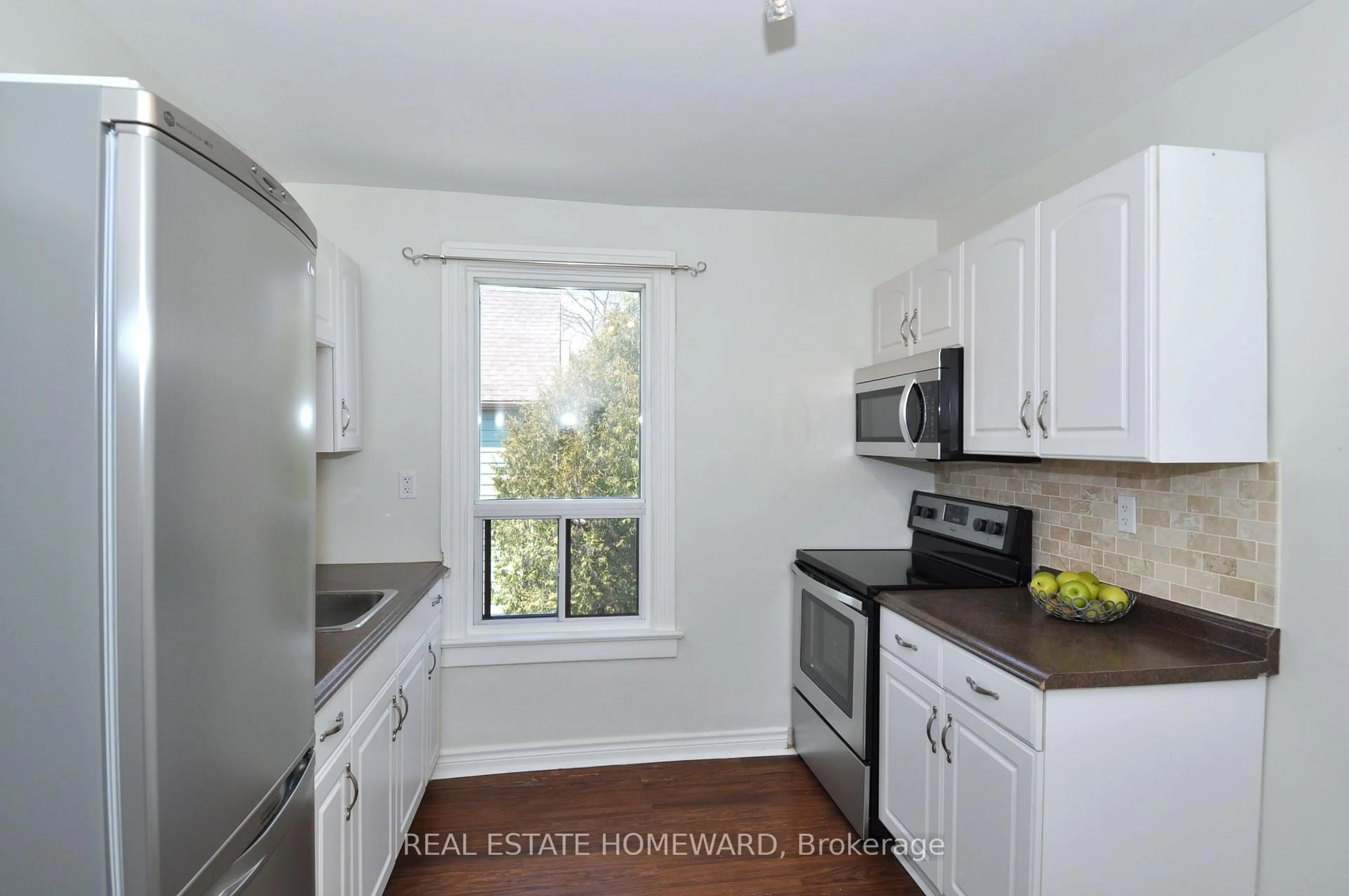 Standard kitchen, unknown for 116 Jones Ave, Toronto Ontario M4M 2Z8