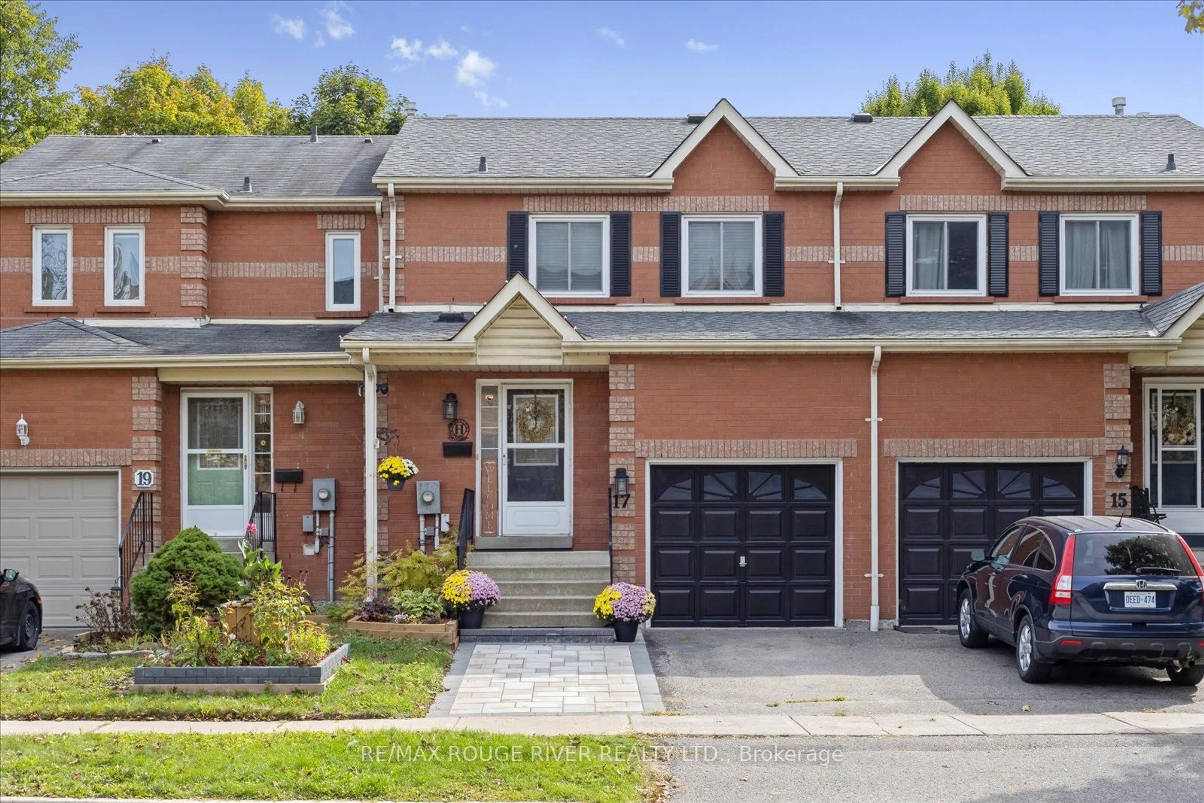 Home with brick exterior material, street for 17 Wallace Dr, Whitby Ontario L1N 9G9