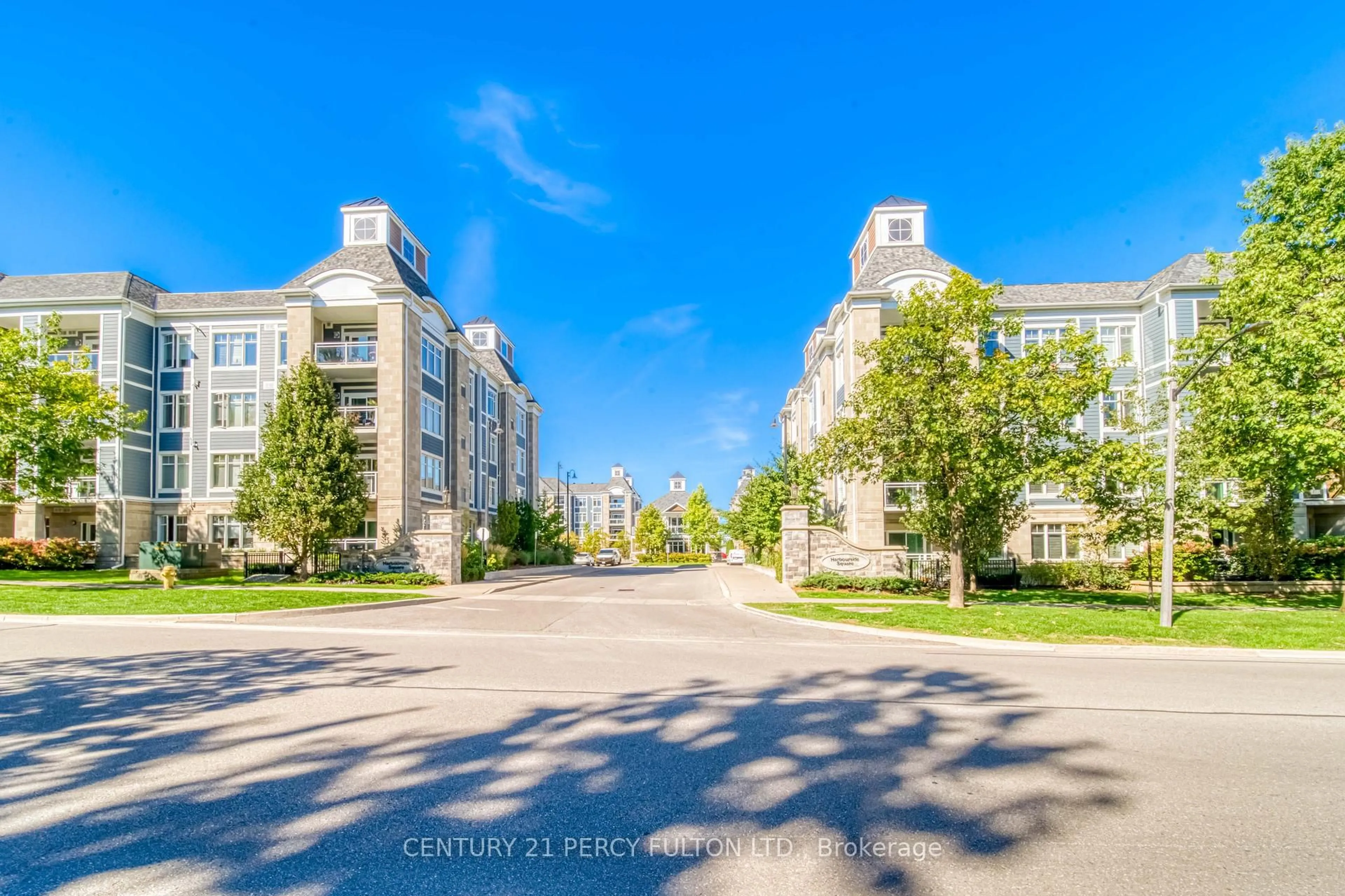 Unknown for 660 Gordon St #302, Whitby Ontario L1N 0L1