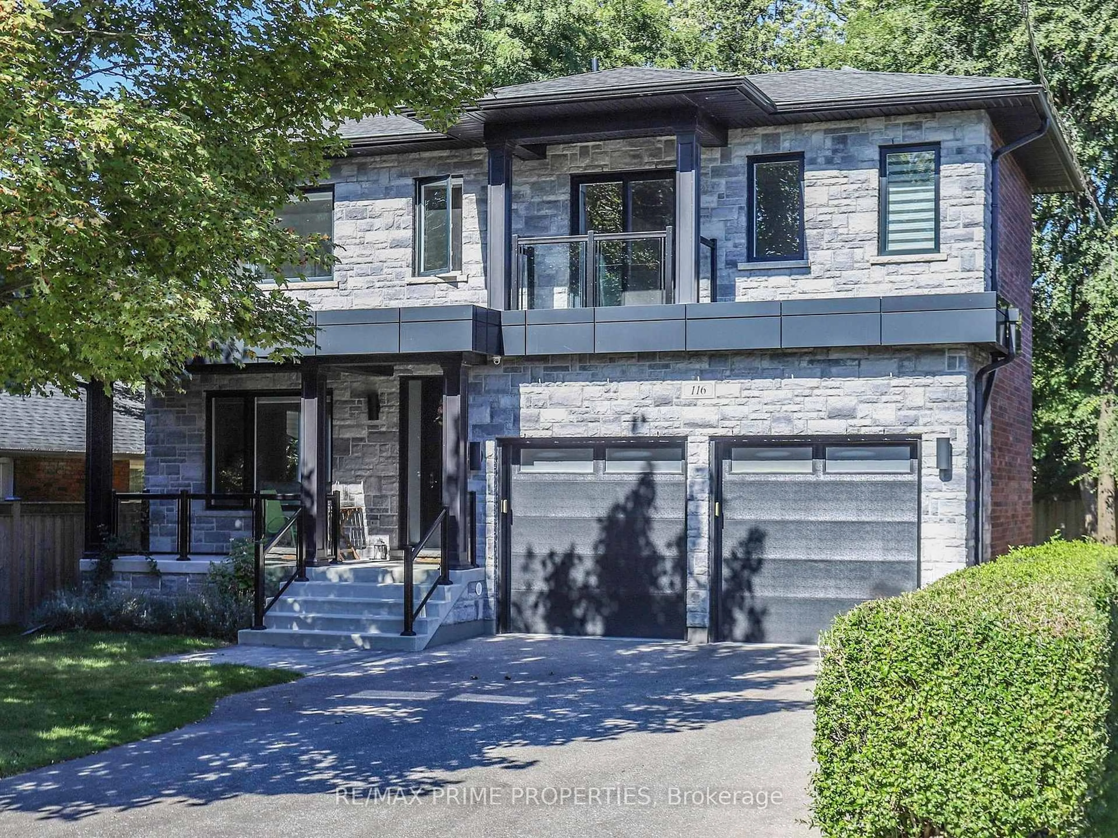 Home with brick exterior material, street for 116 Pinegrove Ave, Toronto Ontario M1N 2G9