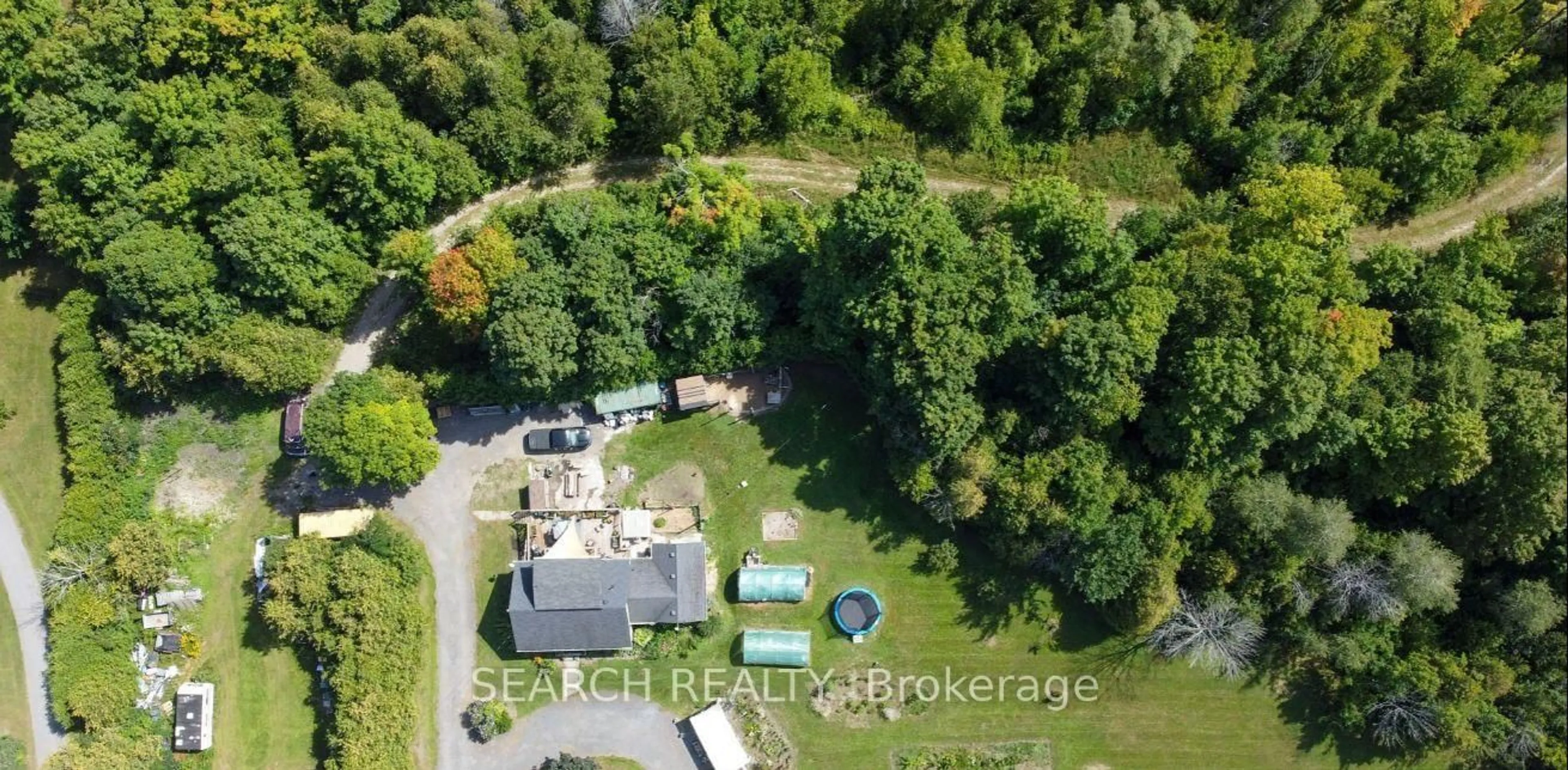 A pic from outside/outdoor area/front of a property/back of a property/a pic from drone, water/lake/river/ocean view for 1889 Taunton Rd, Clarington Ontario L0B 1M0