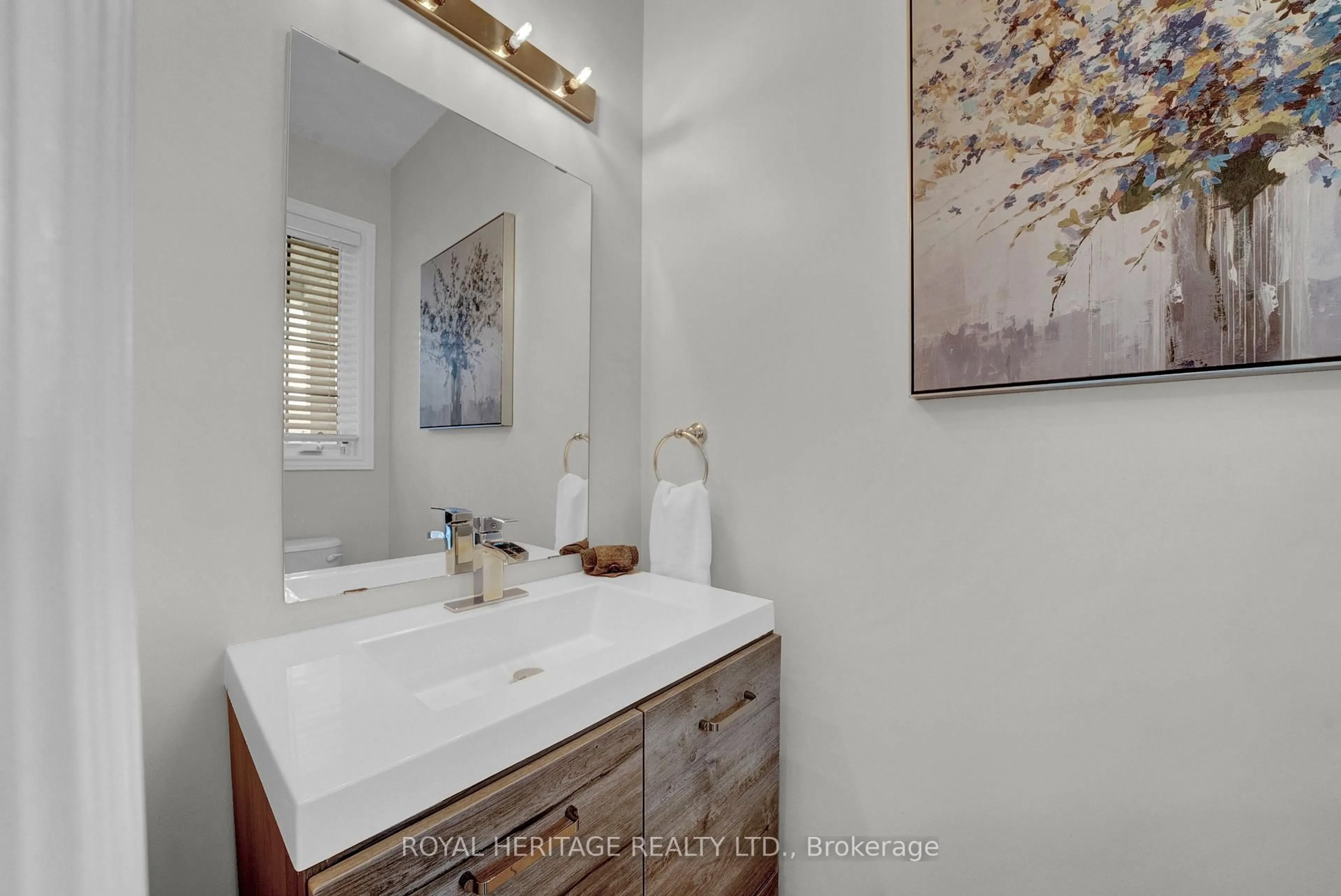 Contemporary bathroom, ceramic/tile floor for 2125 Rudell Rd, Clarington Ontario L1B 0C6