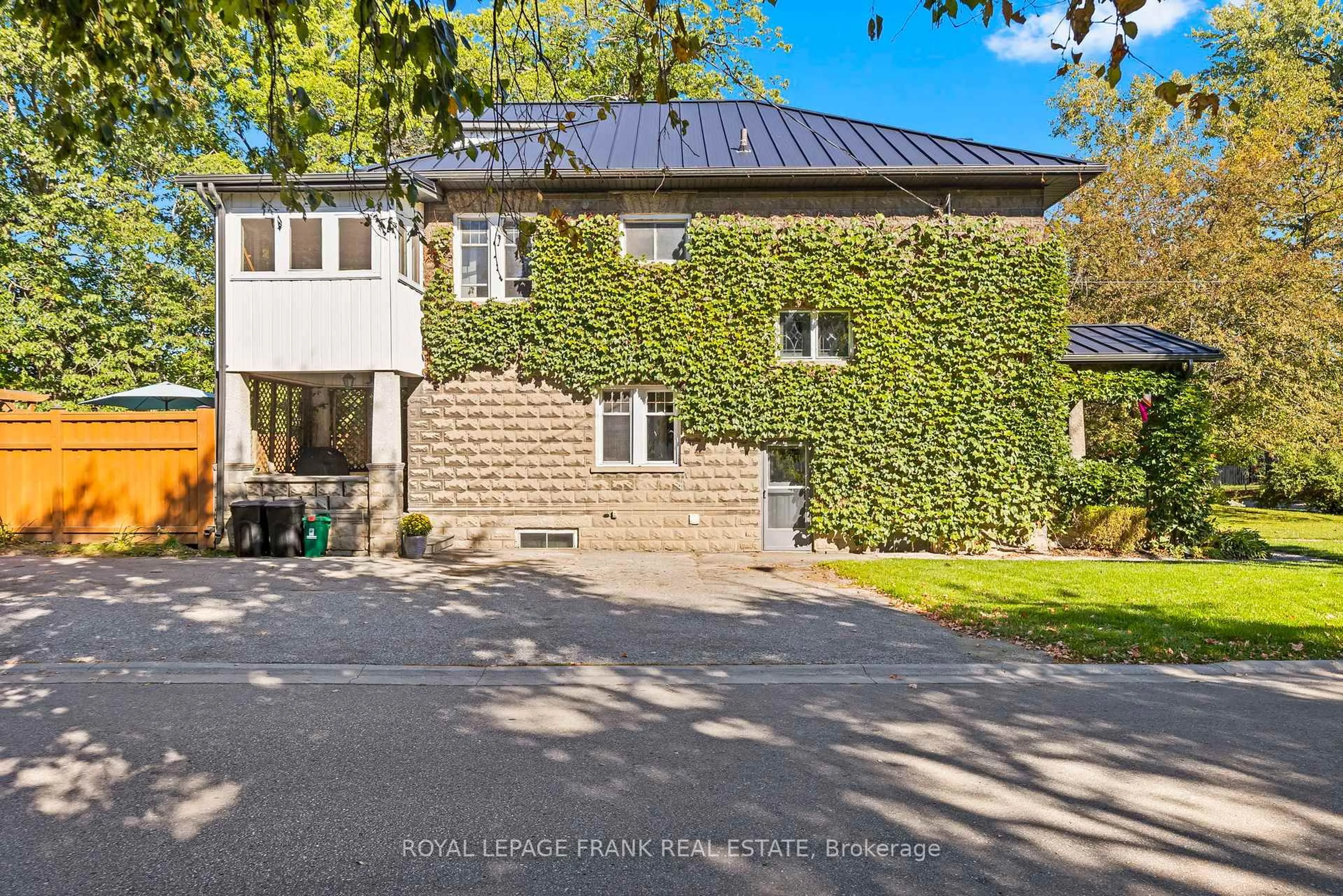 A pic from outside/outdoor area/front of a property/back of a property/a pic from drone, street for 30 Lowe St, Clarington Ontario L1C 1X5