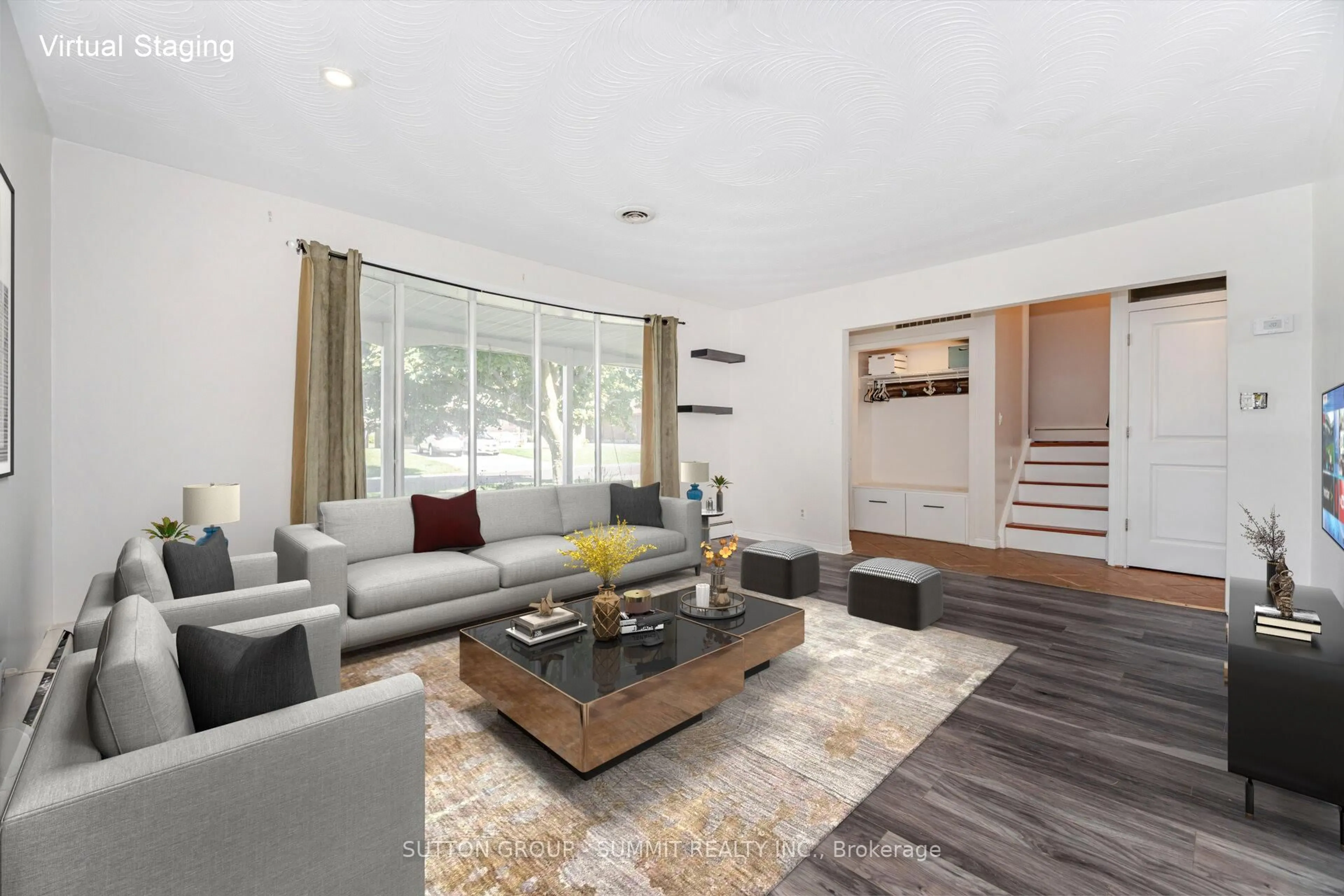 Living room with furniture, unknown for 115 PARKWAY Ave, Clarington Ontario L1C 1B5