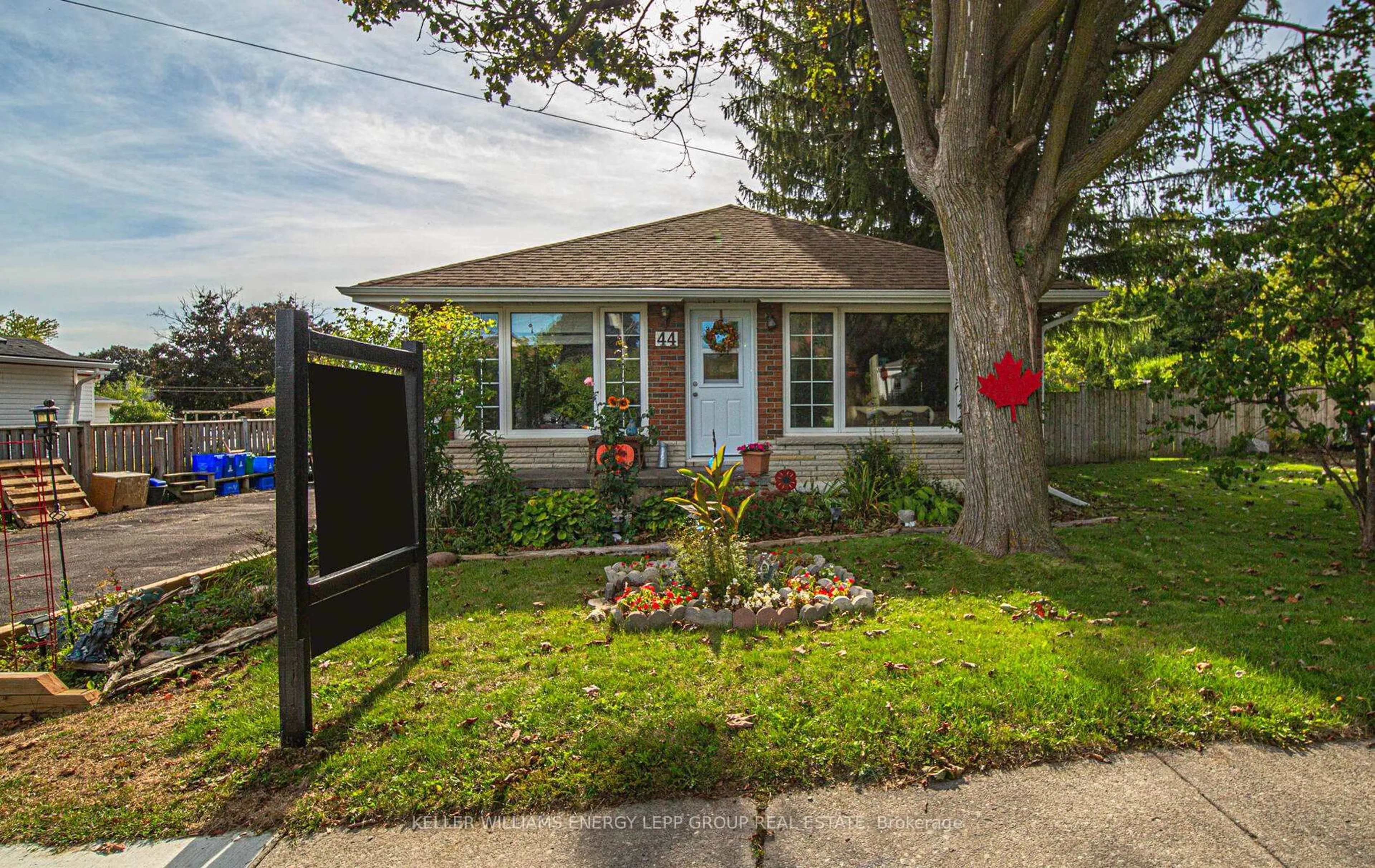 Unknown for 44 Brown St, Clarington Ontario L1C 2R4