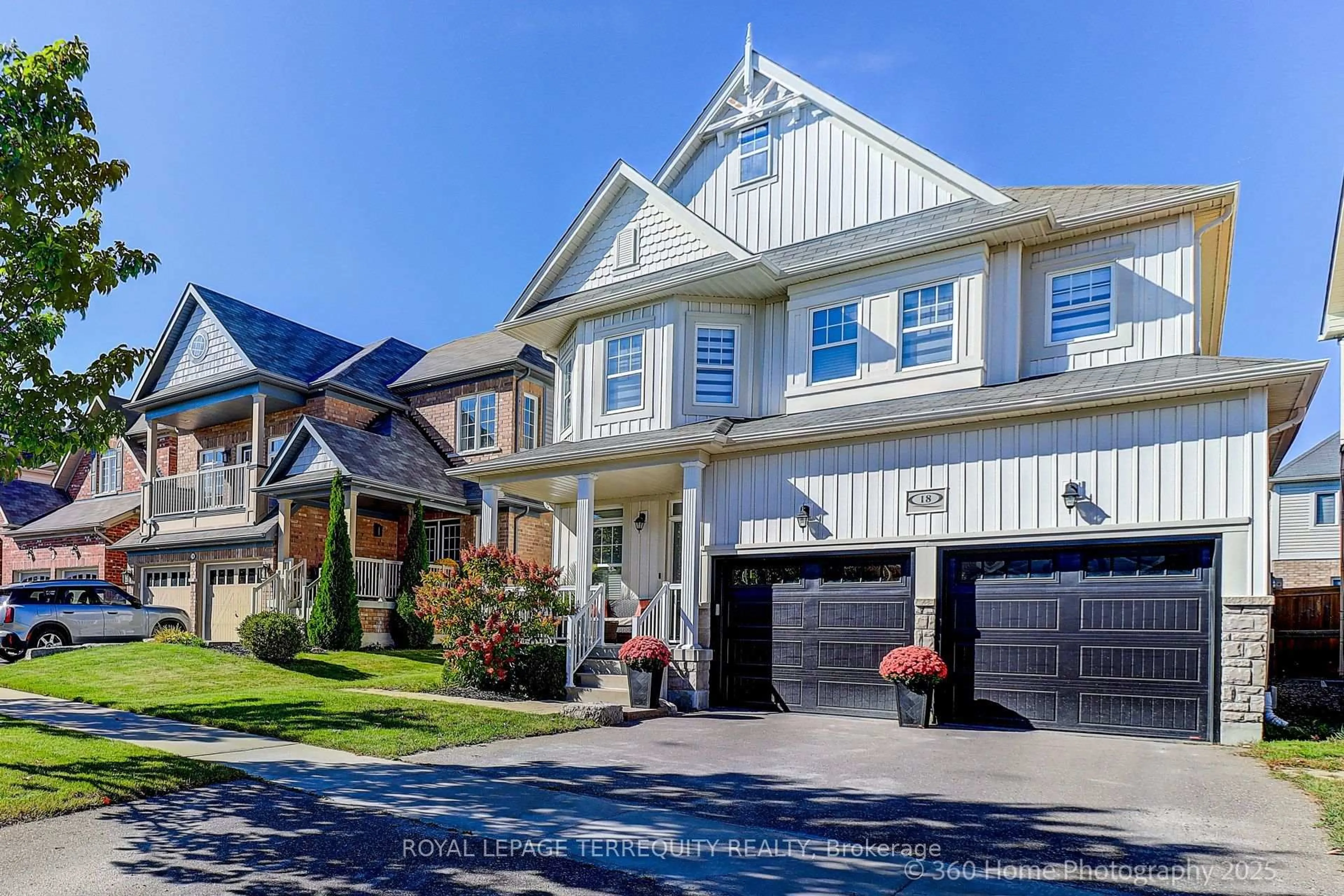 Home with brick exterior material, street for 18 Northglen Blvd, Clarington Ontario L1C 0N7