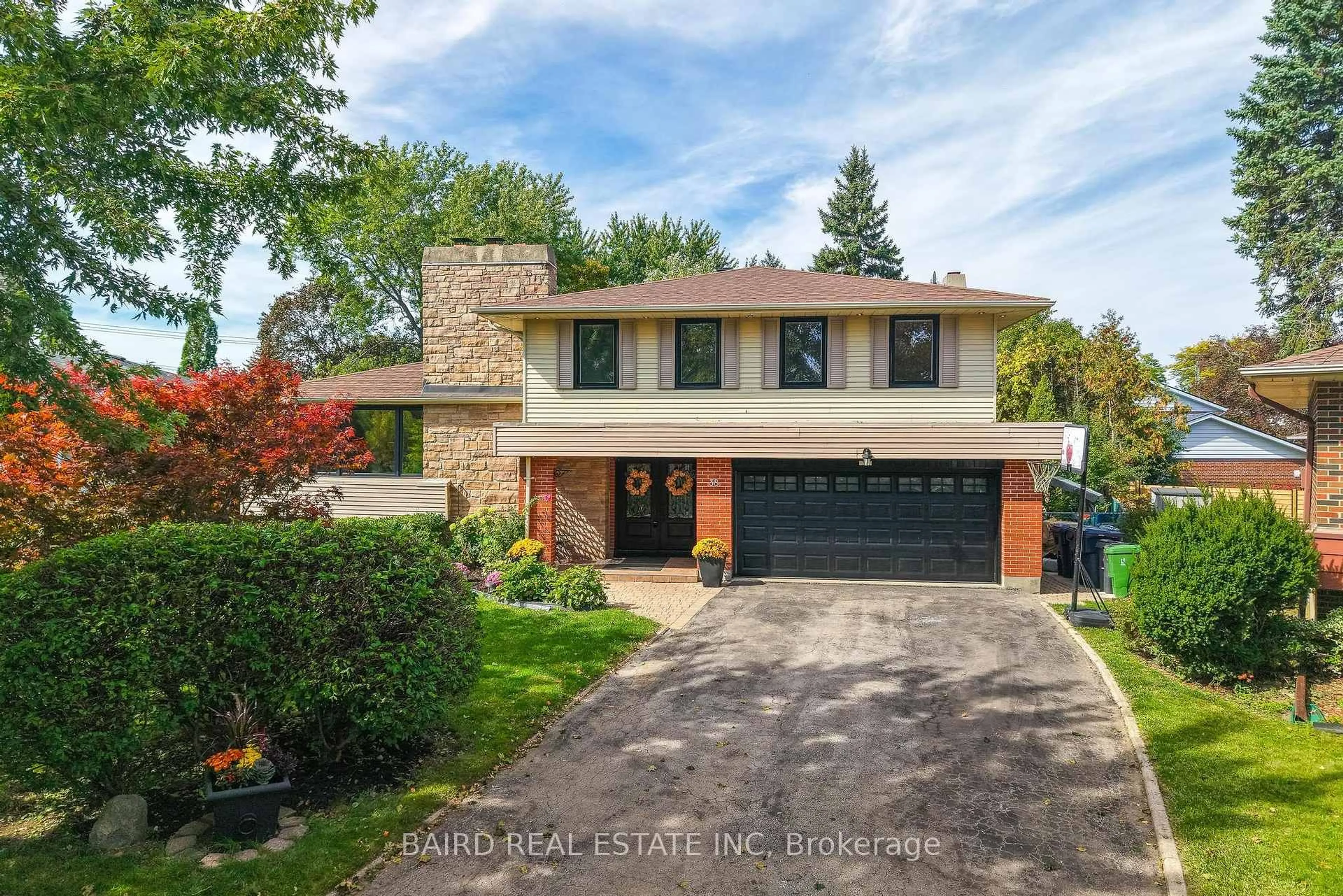 Home with brick exterior material, street for 38 Caronridge Cres, Toronto Ontario M1W 1L2