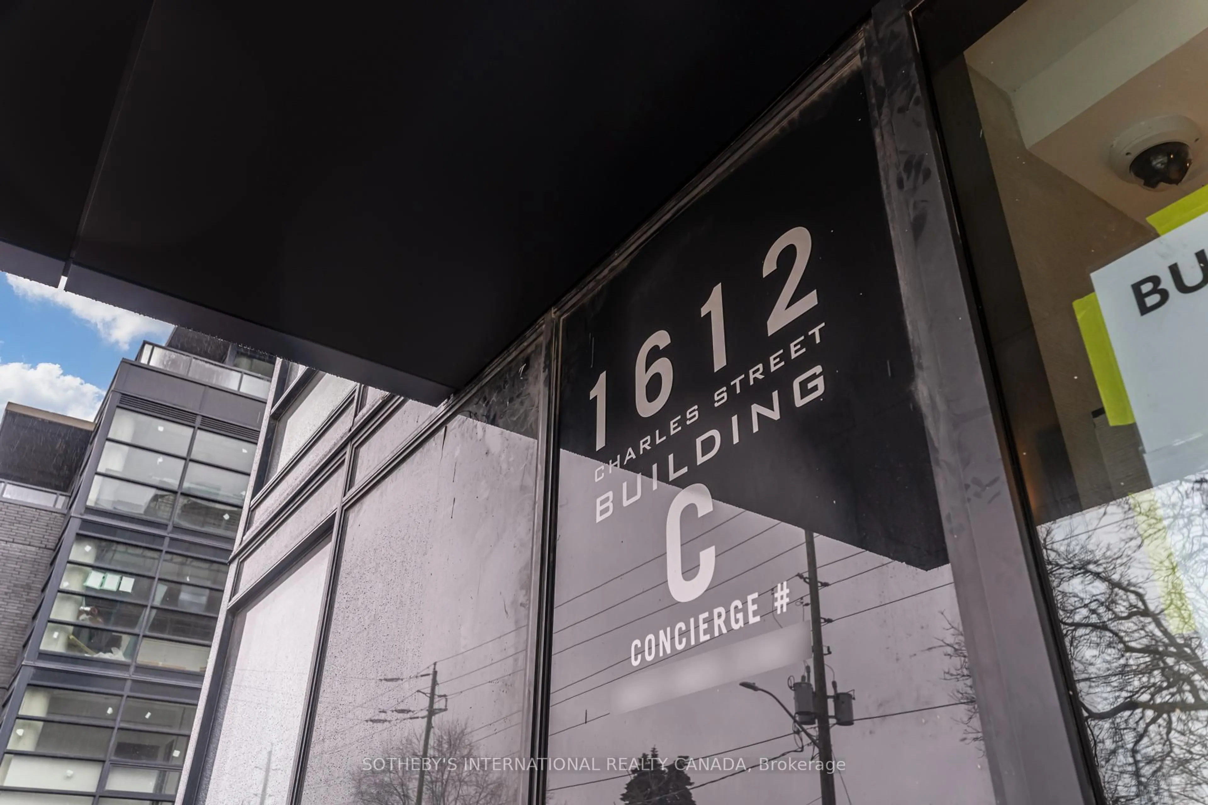 Blurry image for 1612 Charles St #139 C, Whitby Ontario L1N 0P3
