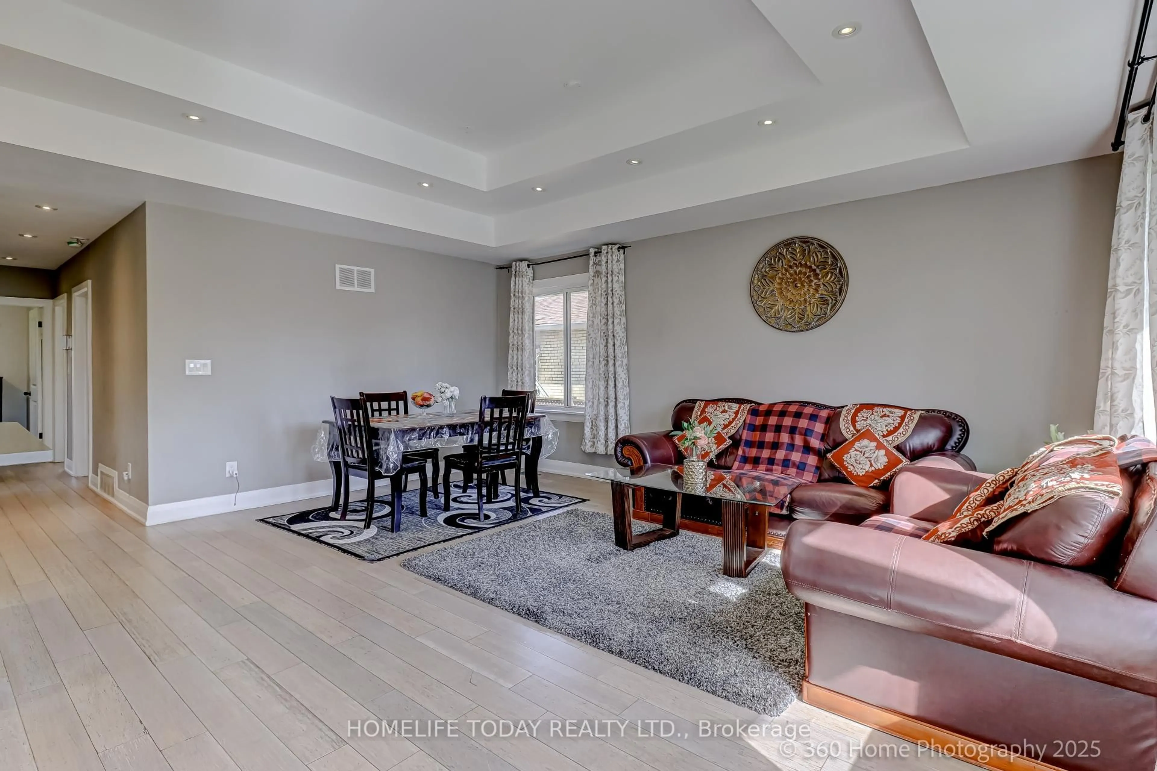 Living room with furniture, unknown for 6 Greyabbey Tr, Toronto Ontario M1E 1V7
