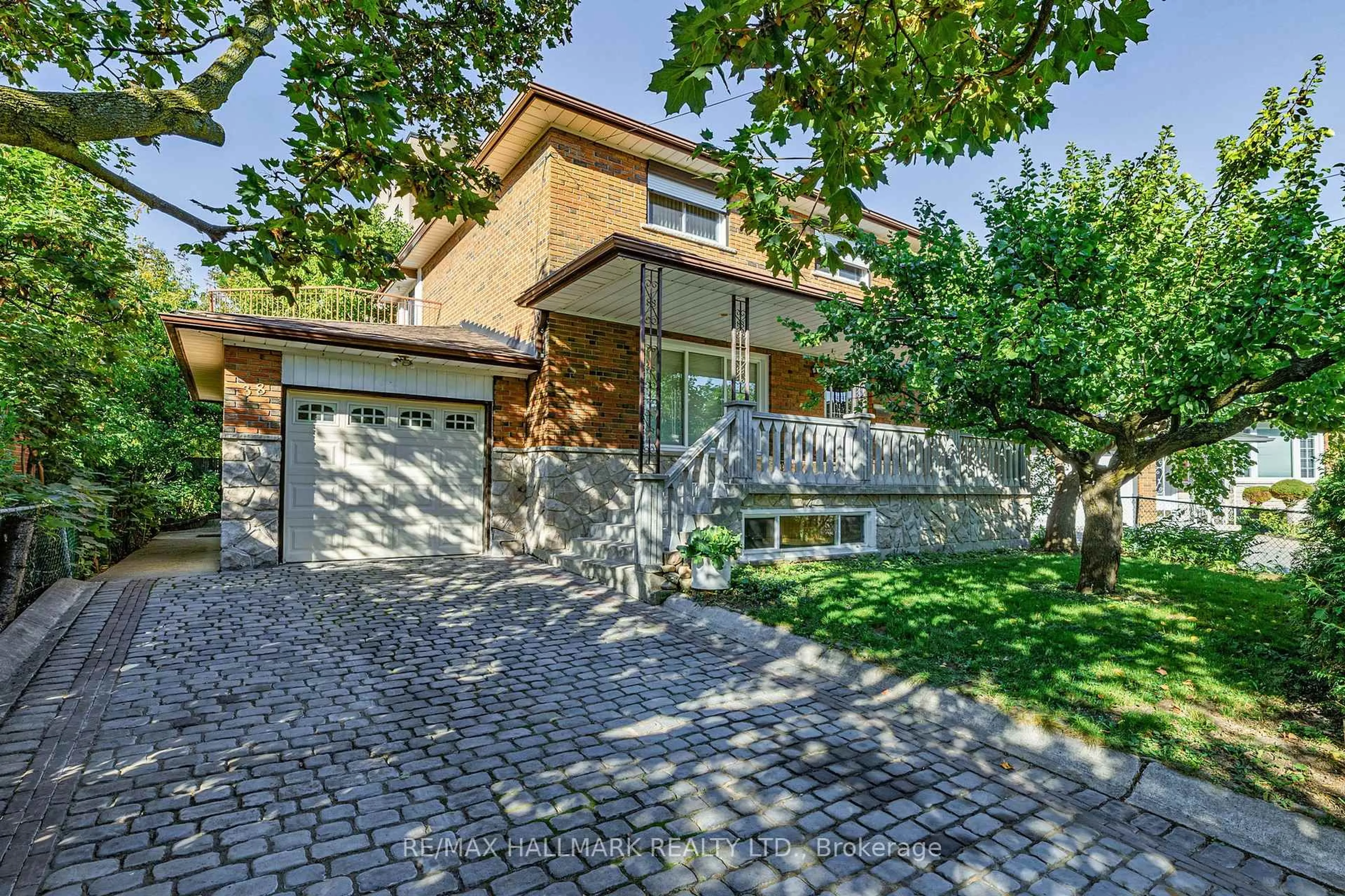 Home with brick exterior material, street for 38 Courton Dr, Toronto Ontario M1R 1K8